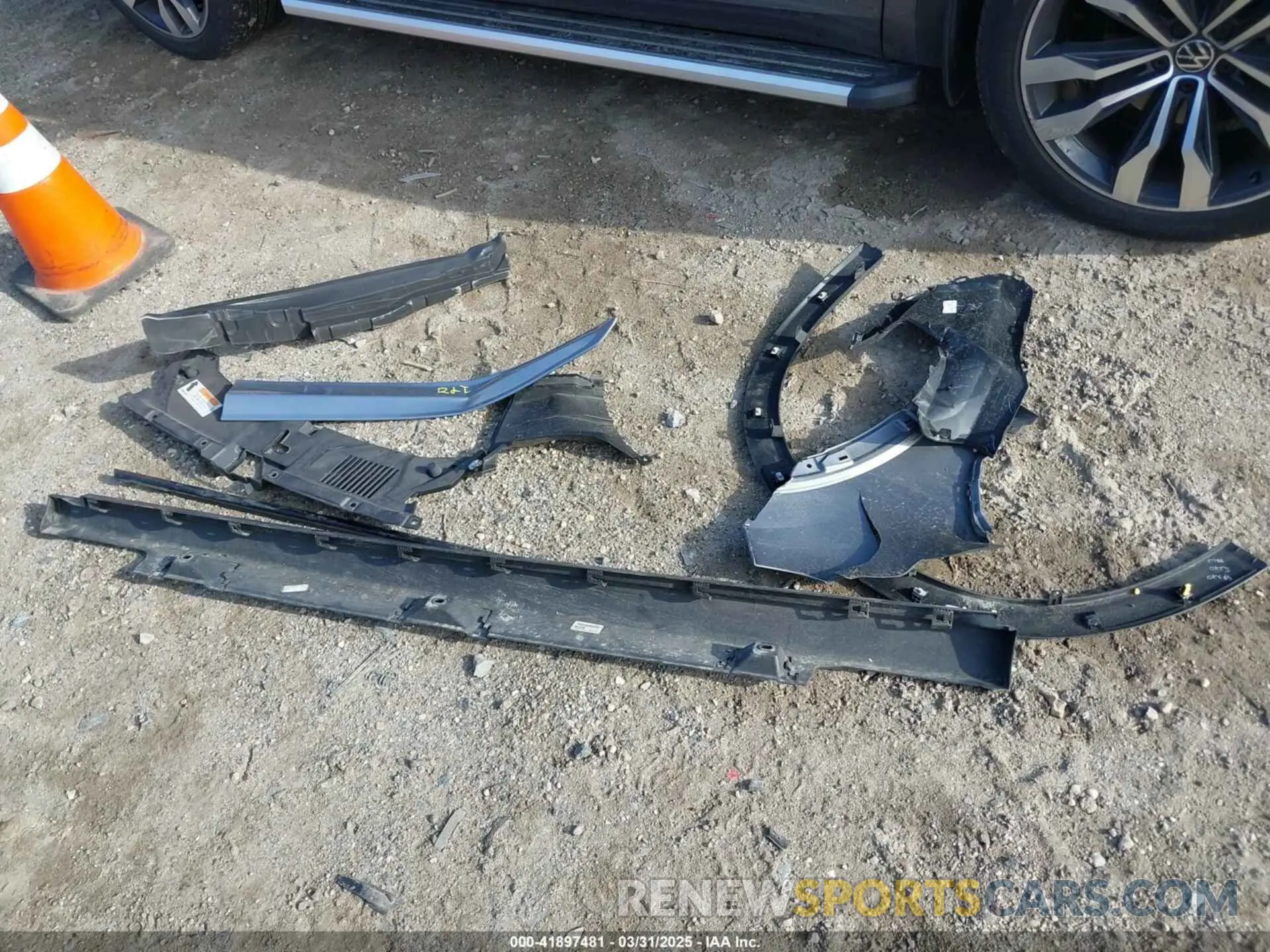 12 Photograph of a damaged car 3CZRZ2H39RM717198 HONDA HR-V 2024