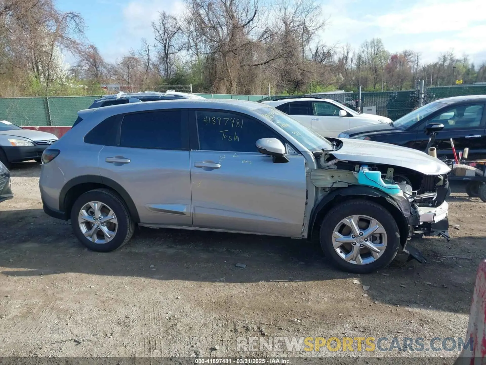 14 Photograph of a damaged car 3CZRZ2H39RM717198 HONDA HR-V 2024