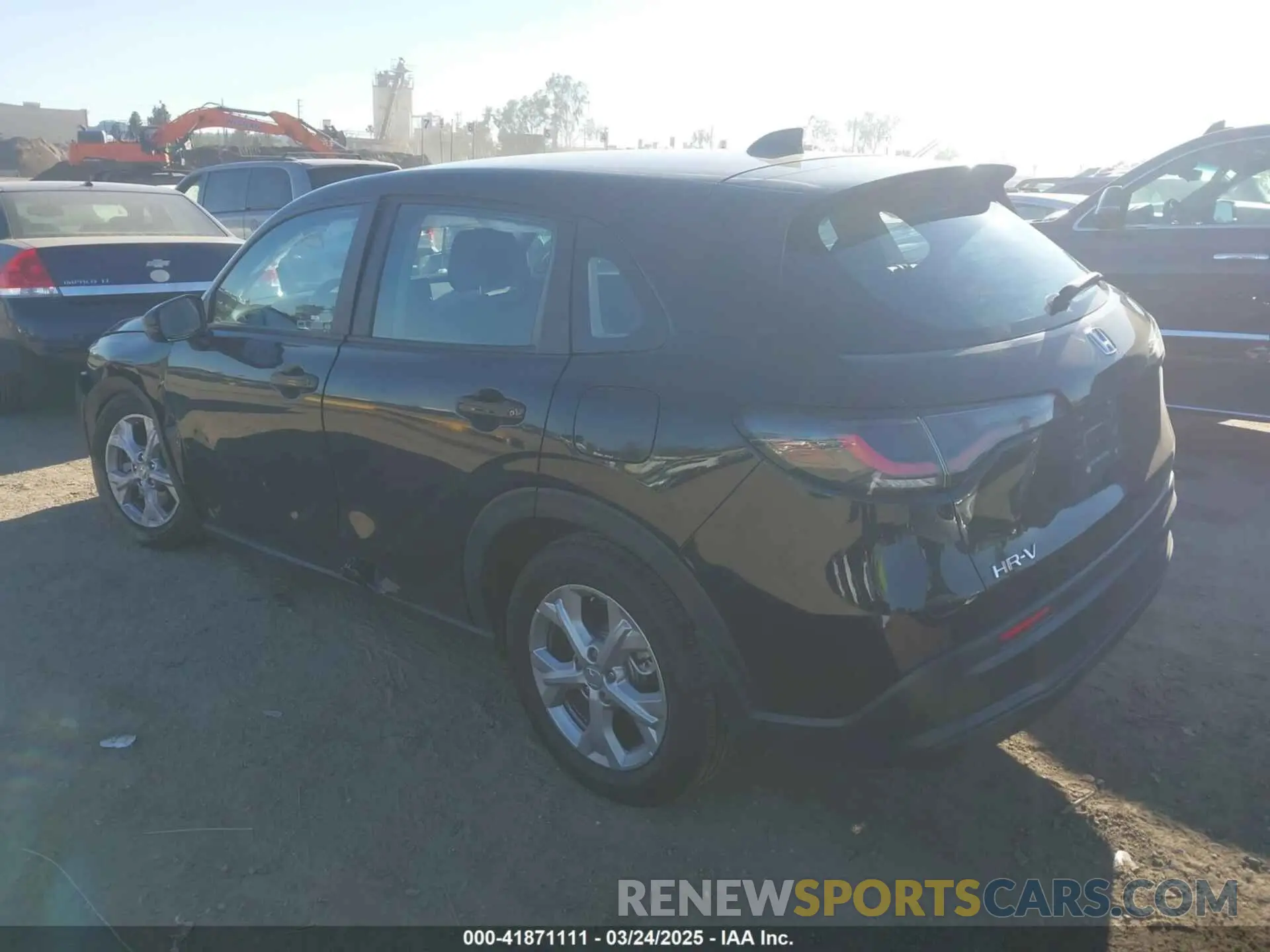3 Photograph of a damaged car 3CZRZ2H39RM735314 HONDA HR-V 2024