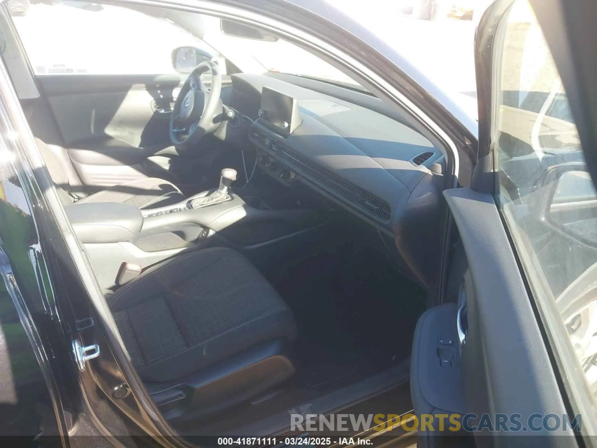 5 Photograph of a damaged car 3CZRZ2H39RM735314 HONDA HR-V 2024