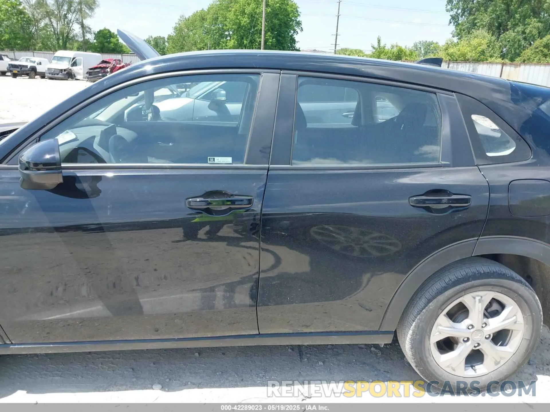 14 Photograph of a damaged car 3CZRZ2H3XRM717758 HONDA HR-V 2024