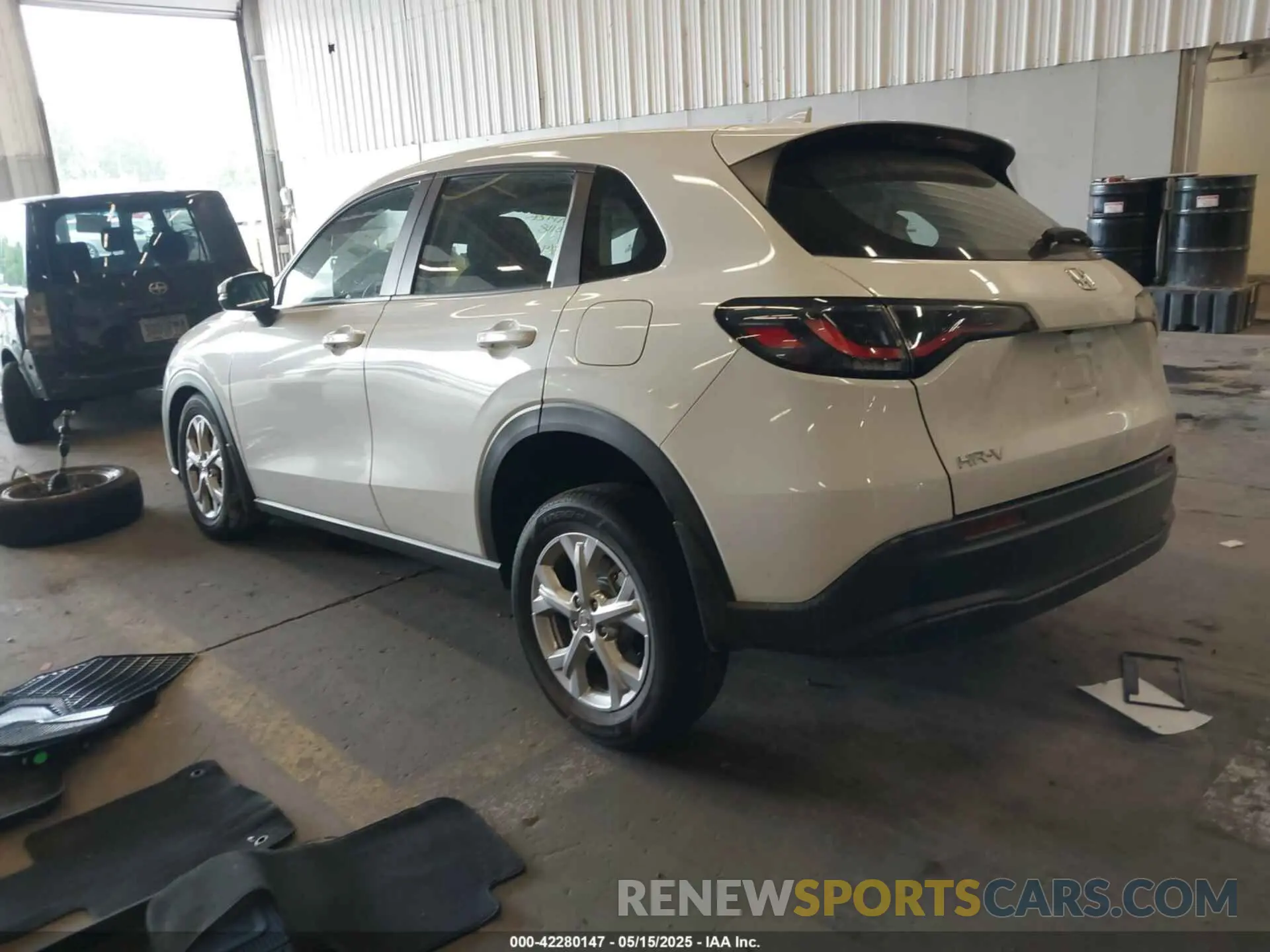 3 Photograph of a damaged car 3CZRZ2H3XRM751487 HONDA HR-V 2024