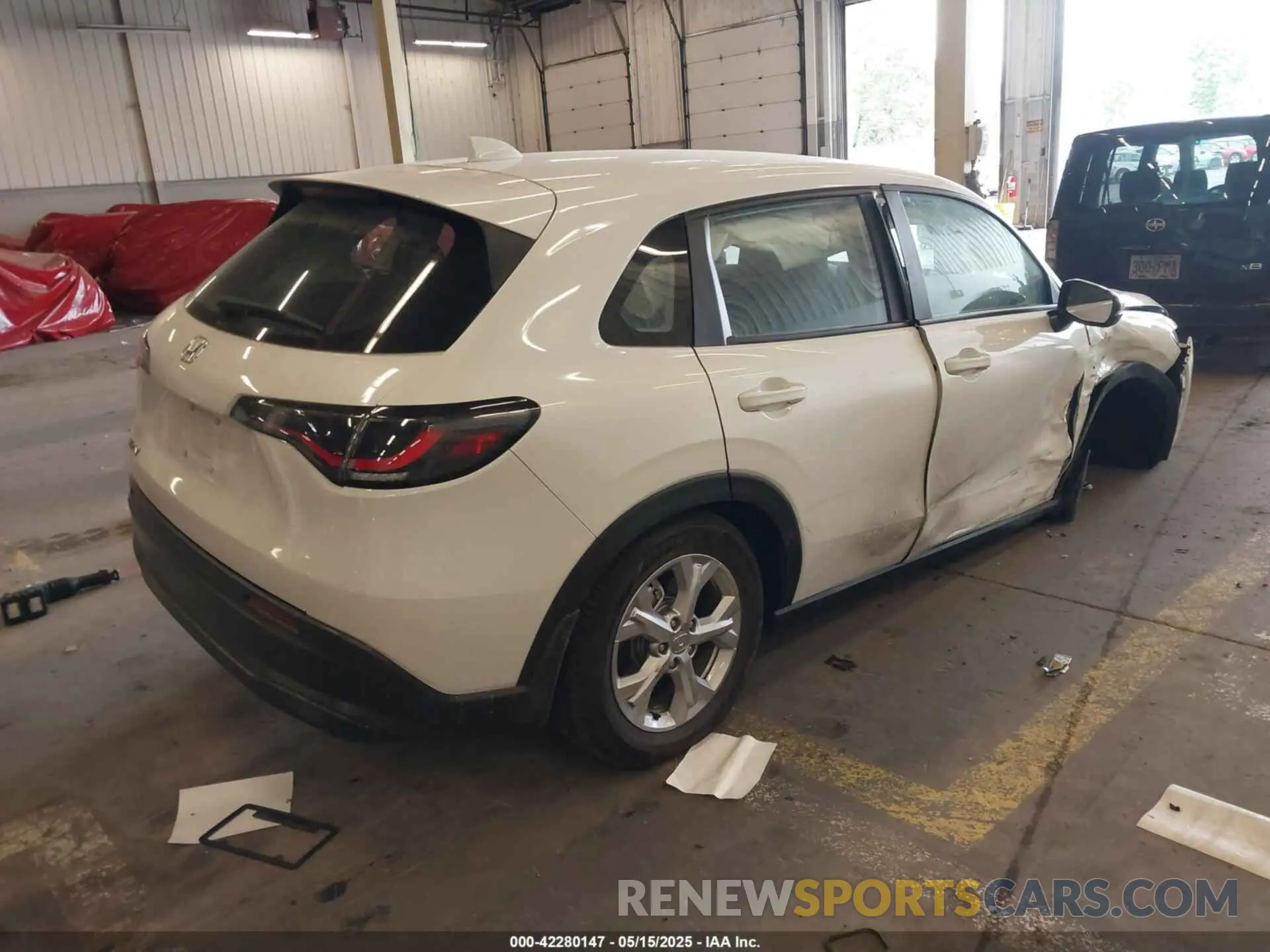 4 Photograph of a damaged car 3CZRZ2H3XRM751487 HONDA HR-V 2024