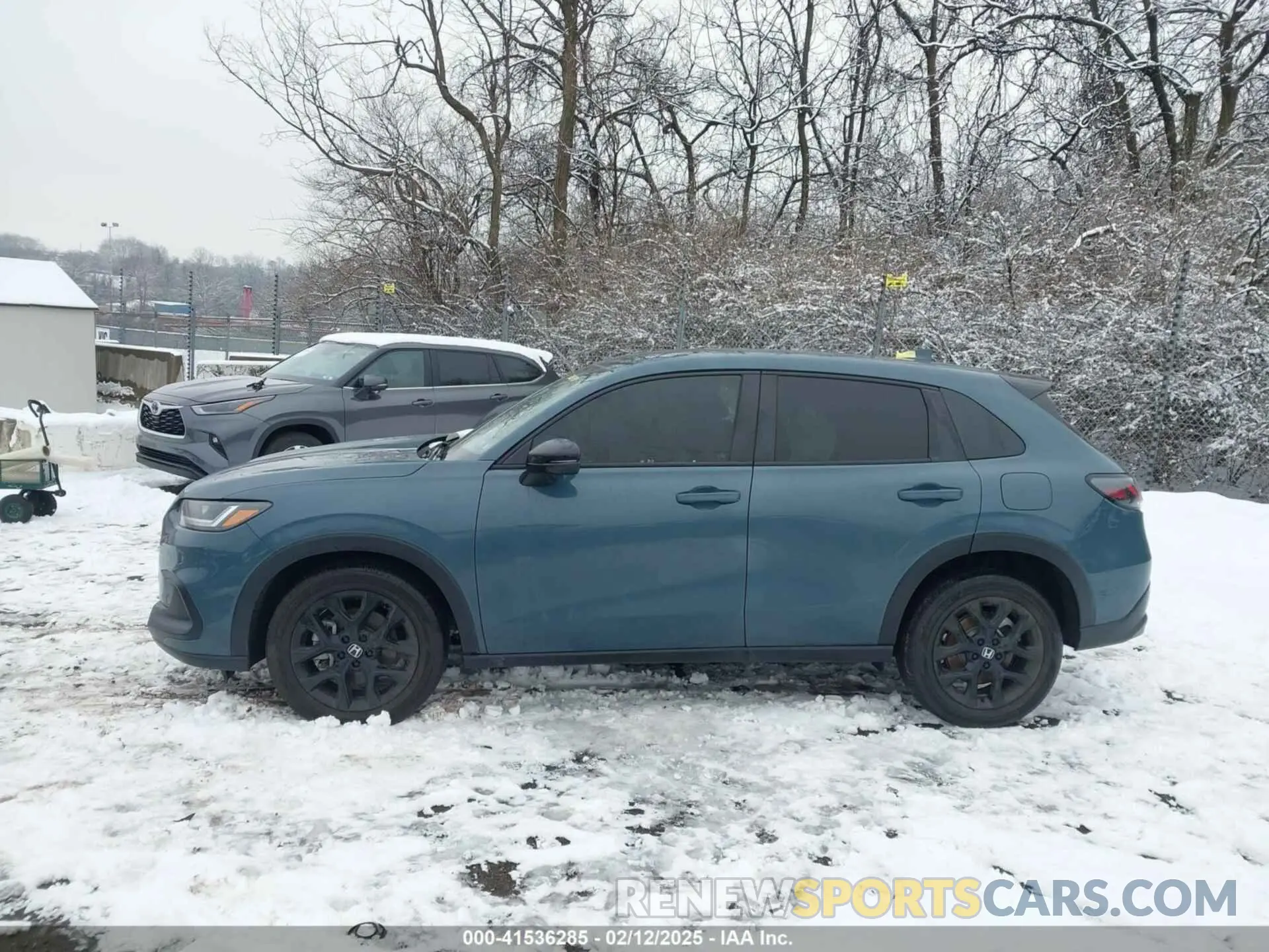 14 Photograph of a damaged car 3CZRZ2H50RM701070 HONDA HR-V 2024
