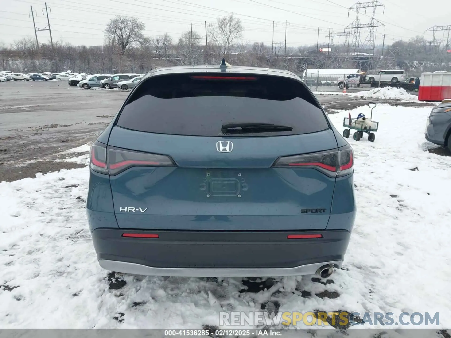 16 Photograph of a damaged car 3CZRZ2H50RM701070 HONDA HR-V 2024