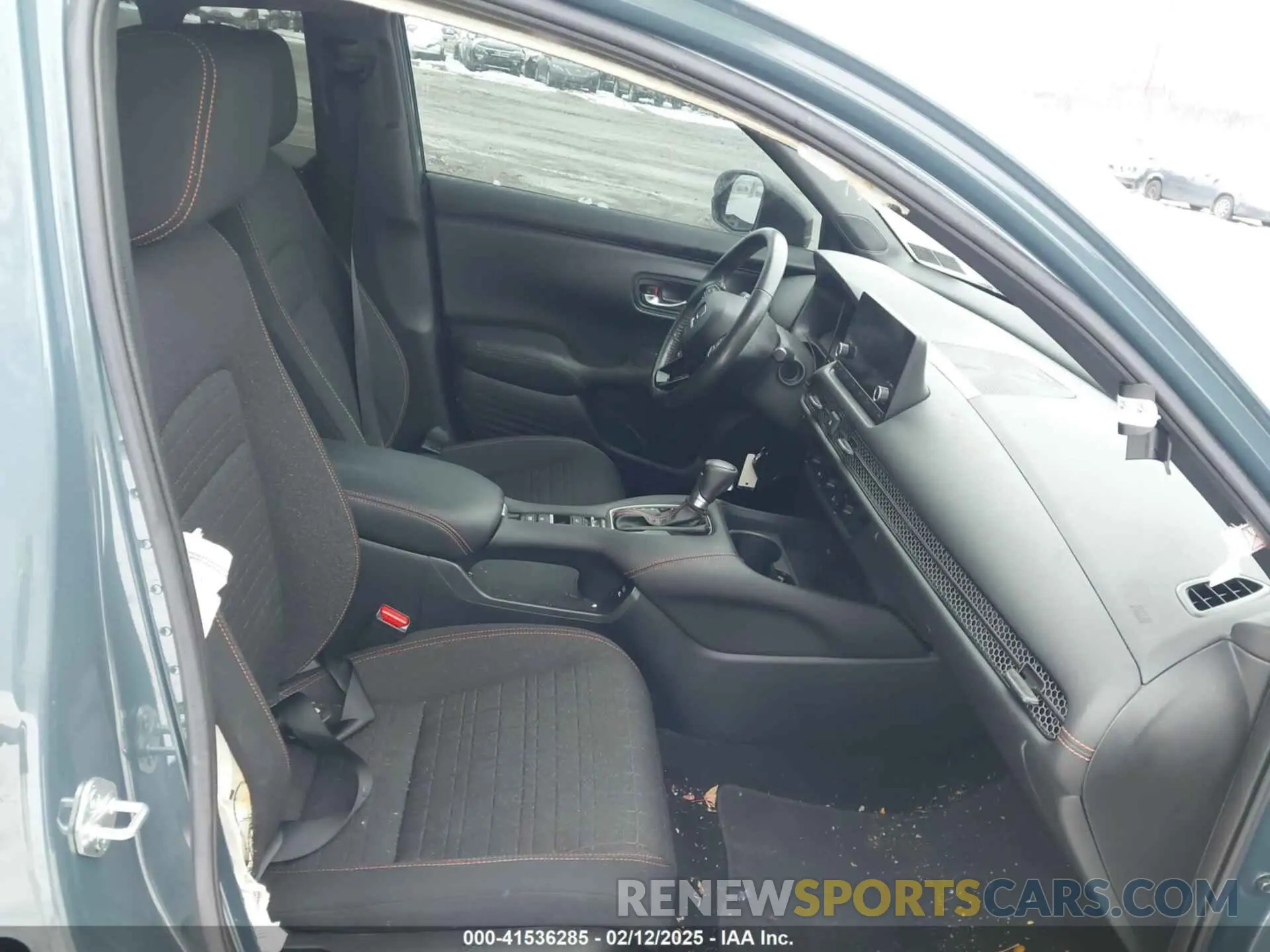 5 Photograph of a damaged car 3CZRZ2H50RM701070 HONDA HR-V 2024