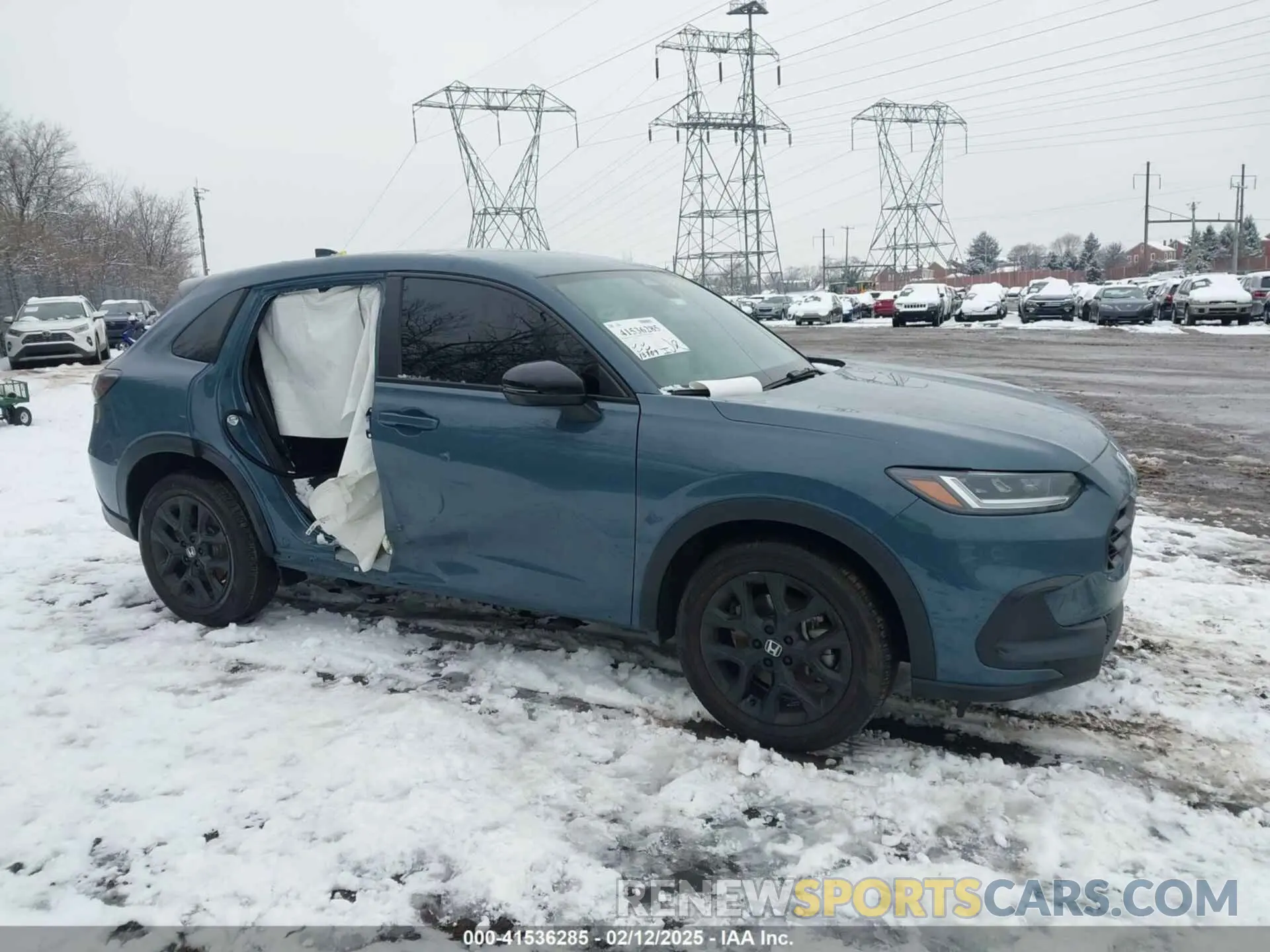 6 Photograph of a damaged car 3CZRZ2H50RM701070 HONDA HR-V 2024