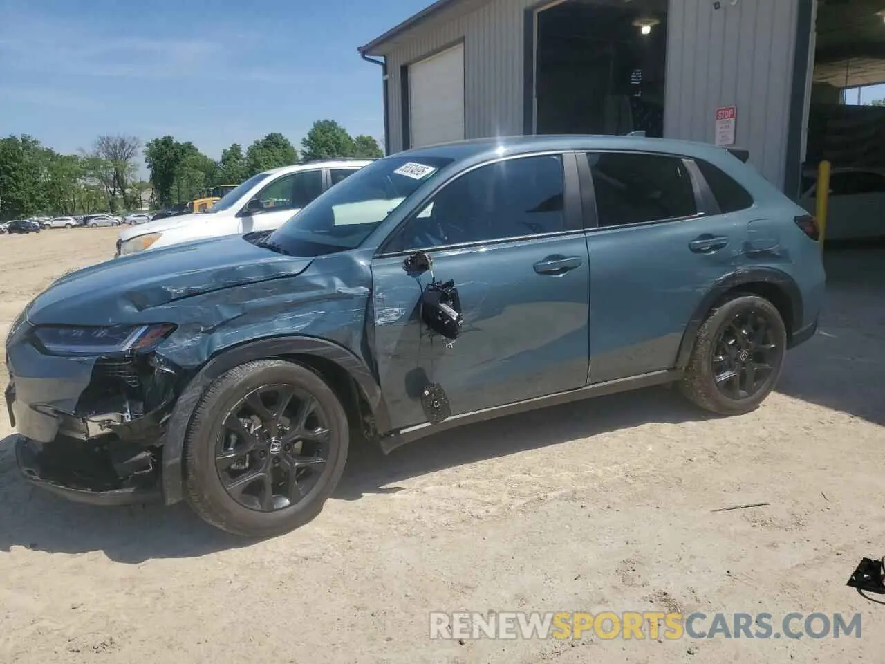 1 Photograph of a damaged car 3CZRZ2H50RM786735 HONDA HR-V 2024