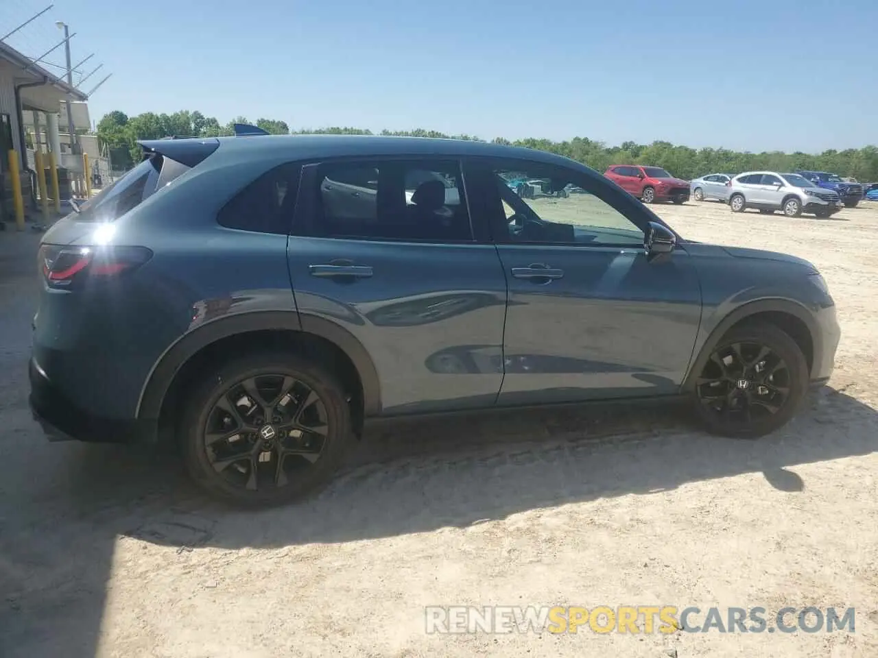 3 Photograph of a damaged car 3CZRZ2H50RM786735 HONDA HR-V 2024