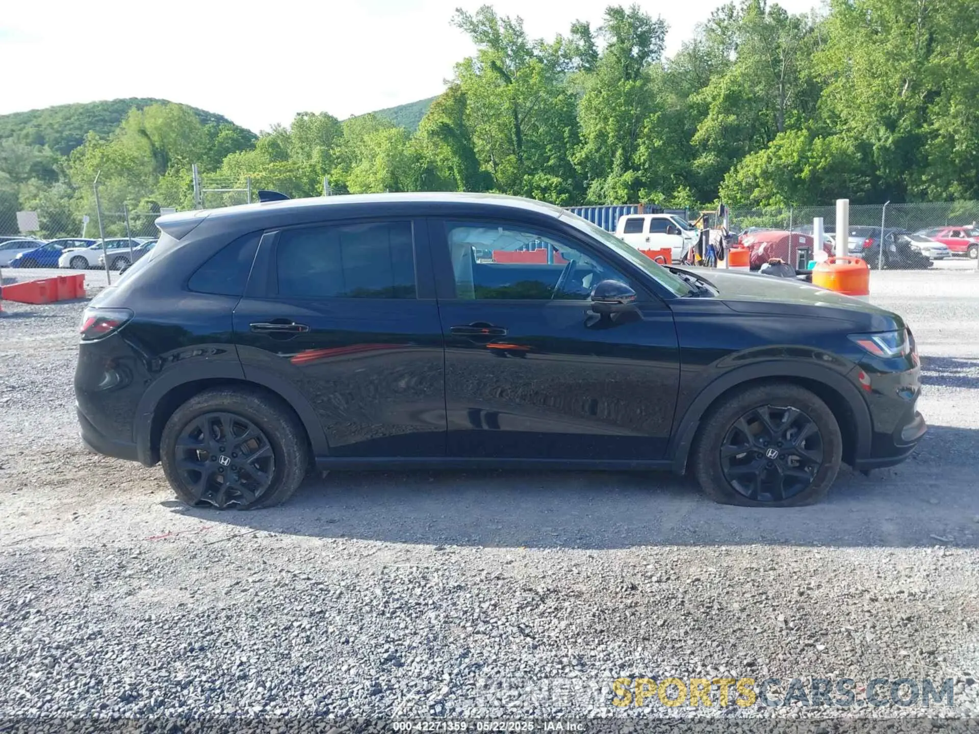 13 Photograph of a damaged car 3CZRZ2H51RM707525 HONDA HR-V 2024