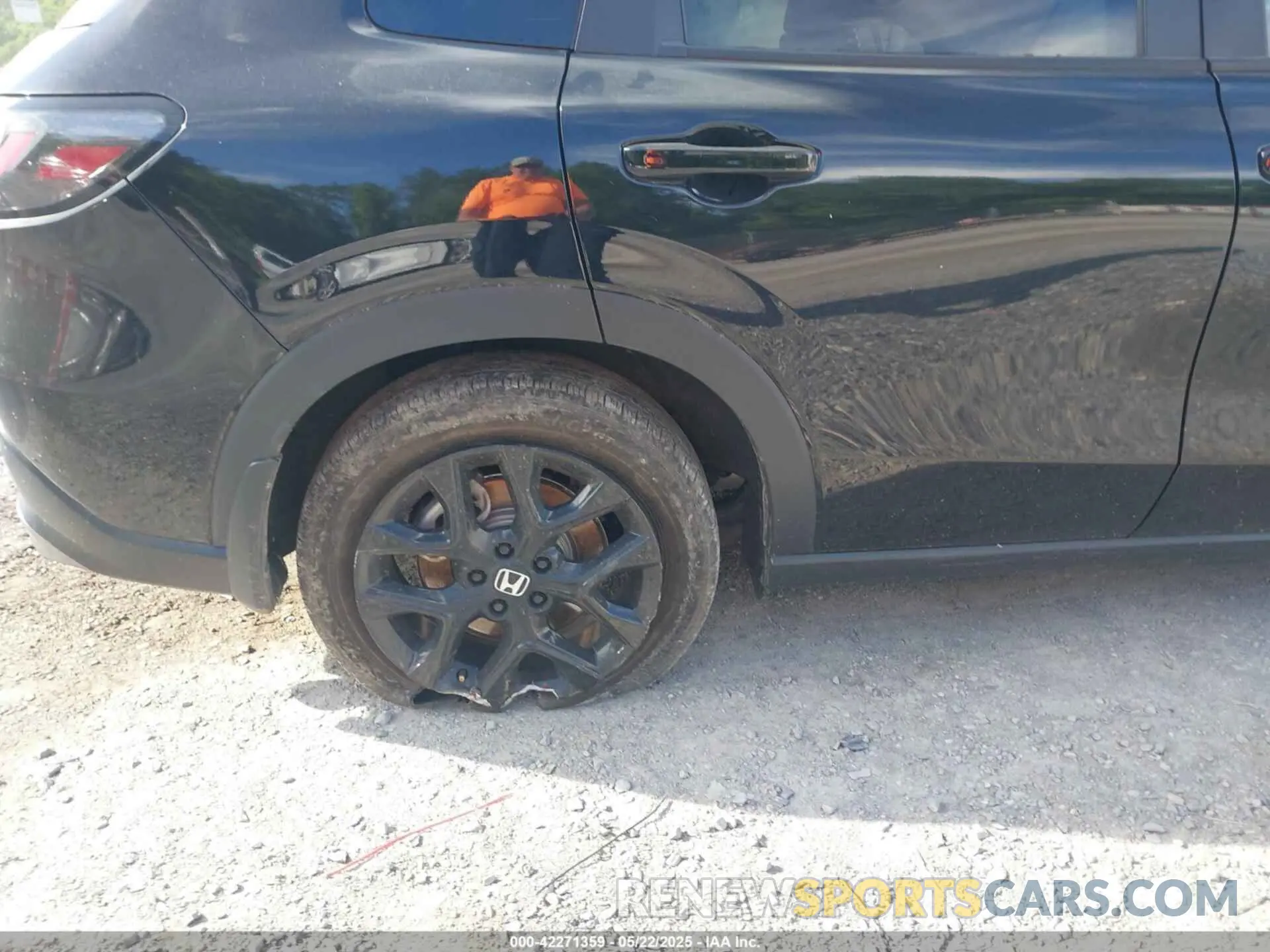 6 Photograph of a damaged car 3CZRZ2H51RM707525 HONDA HR-V 2024