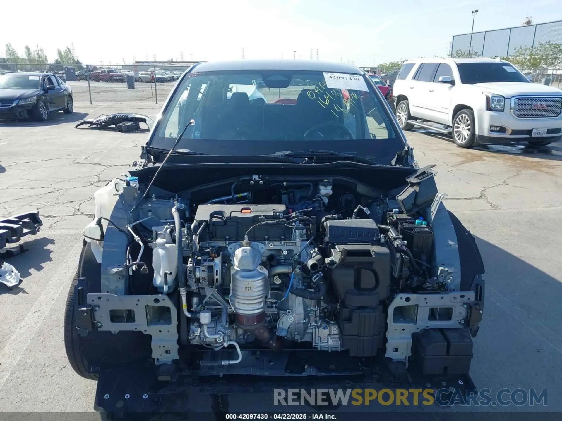 12 Photograph of a damaged car 3CZRZ2H51RM768602 HONDA HR-V 2024