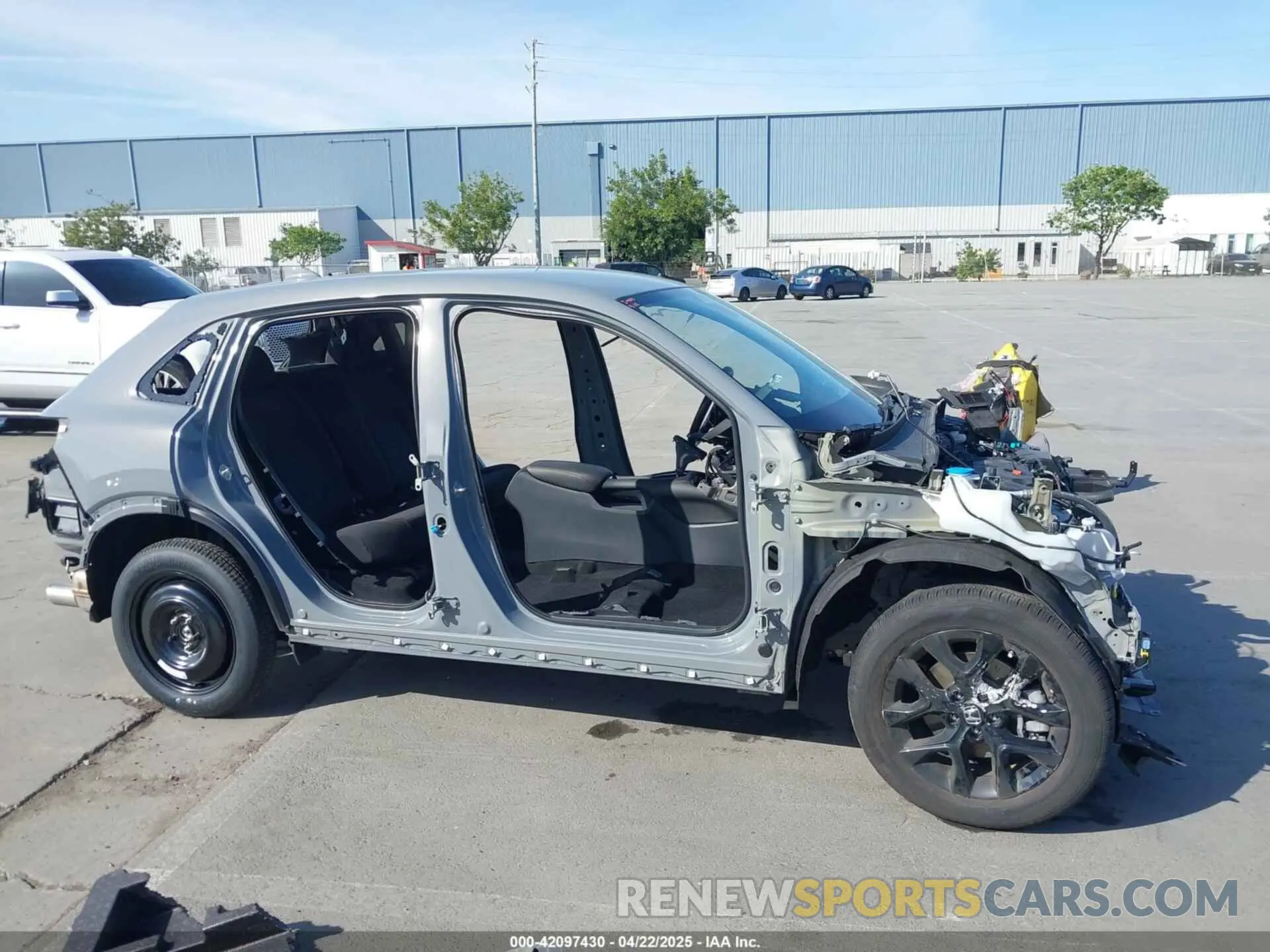 13 Photograph of a damaged car 3CZRZ2H51RM768602 HONDA HR-V 2024