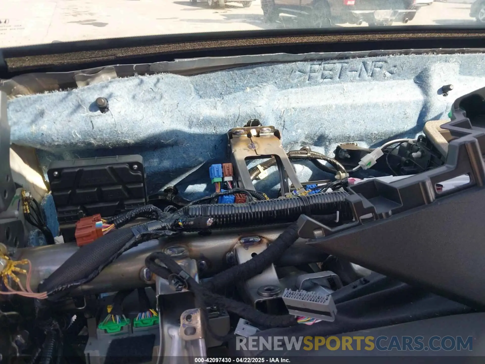 15 Photograph of a damaged car 3CZRZ2H51RM768602 HONDA HR-V 2024
