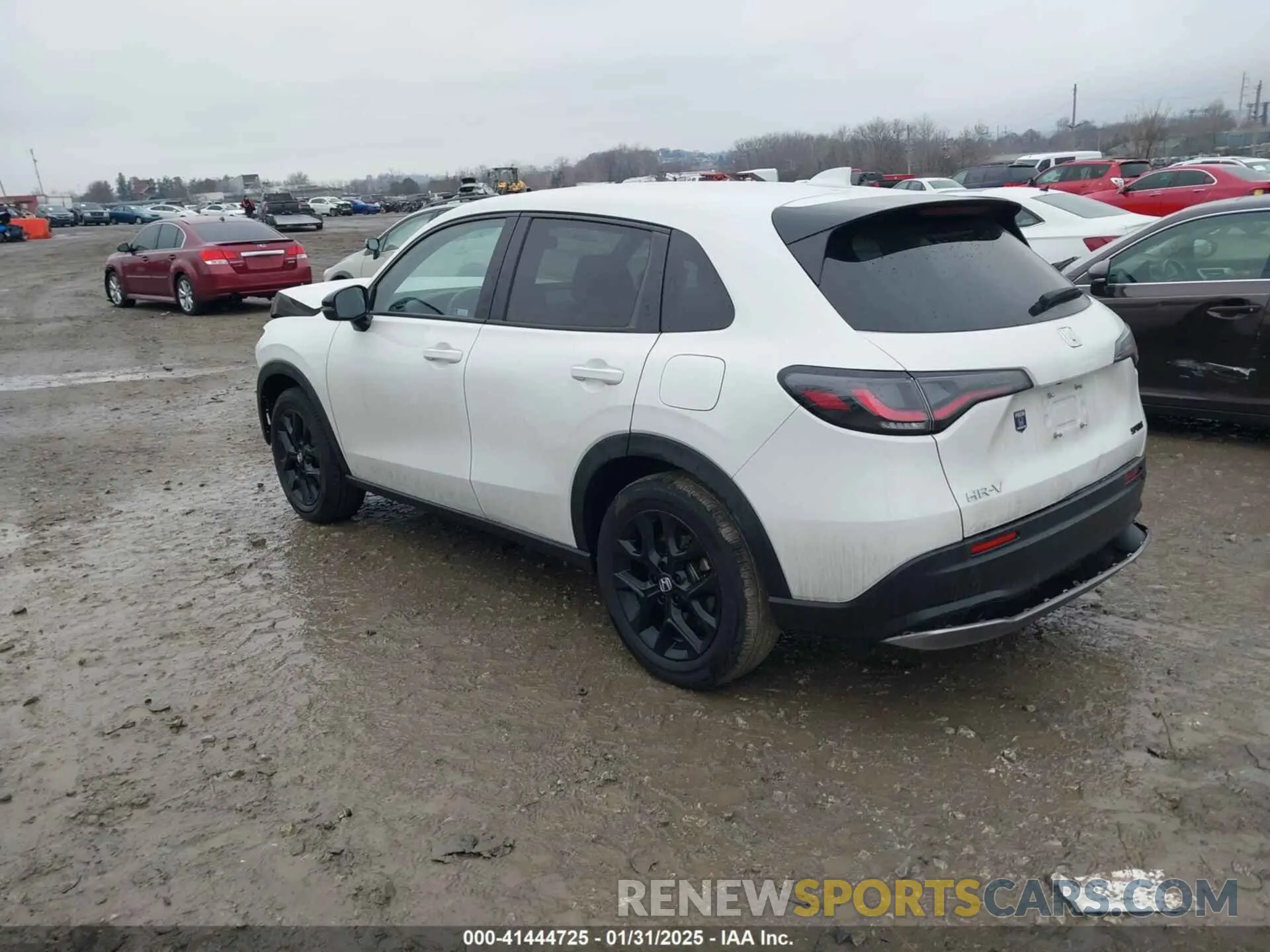 3 Photograph of a damaged car 3CZRZ2H52RM736564 HONDA HR-V 2024