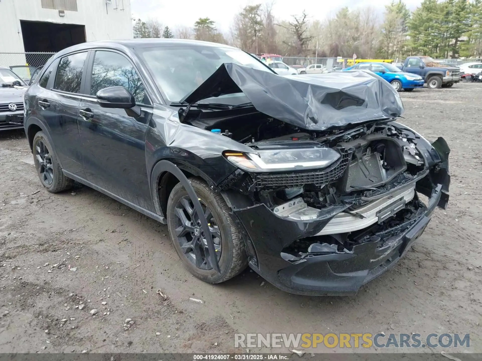 1 Photograph of a damaged car 3CZRZ2H52RM762906 HONDA HR-V 2024