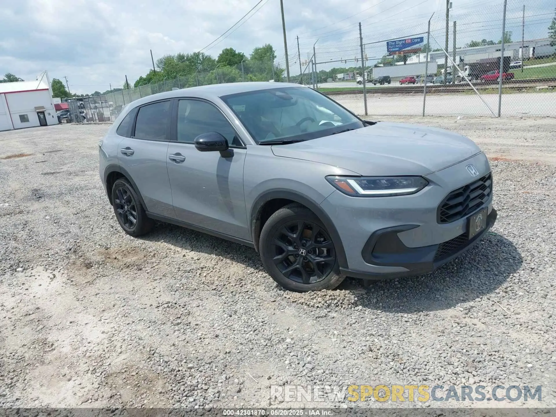 1 Photograph of a damaged car 3CZRZ2H52RM763246 HONDA HR-V 2024