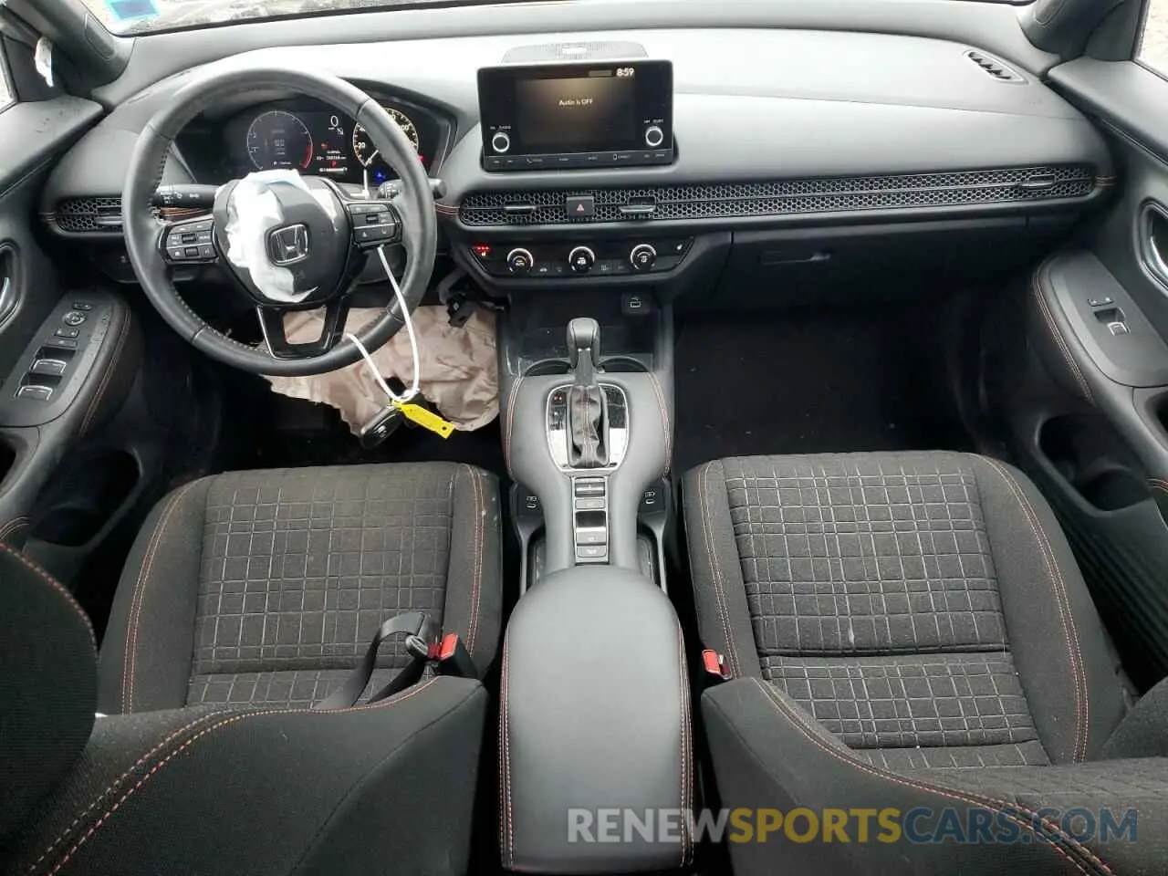 8 Photograph of a damaged car 3CZRZ2H52RM773694 HONDA HR-V 2024