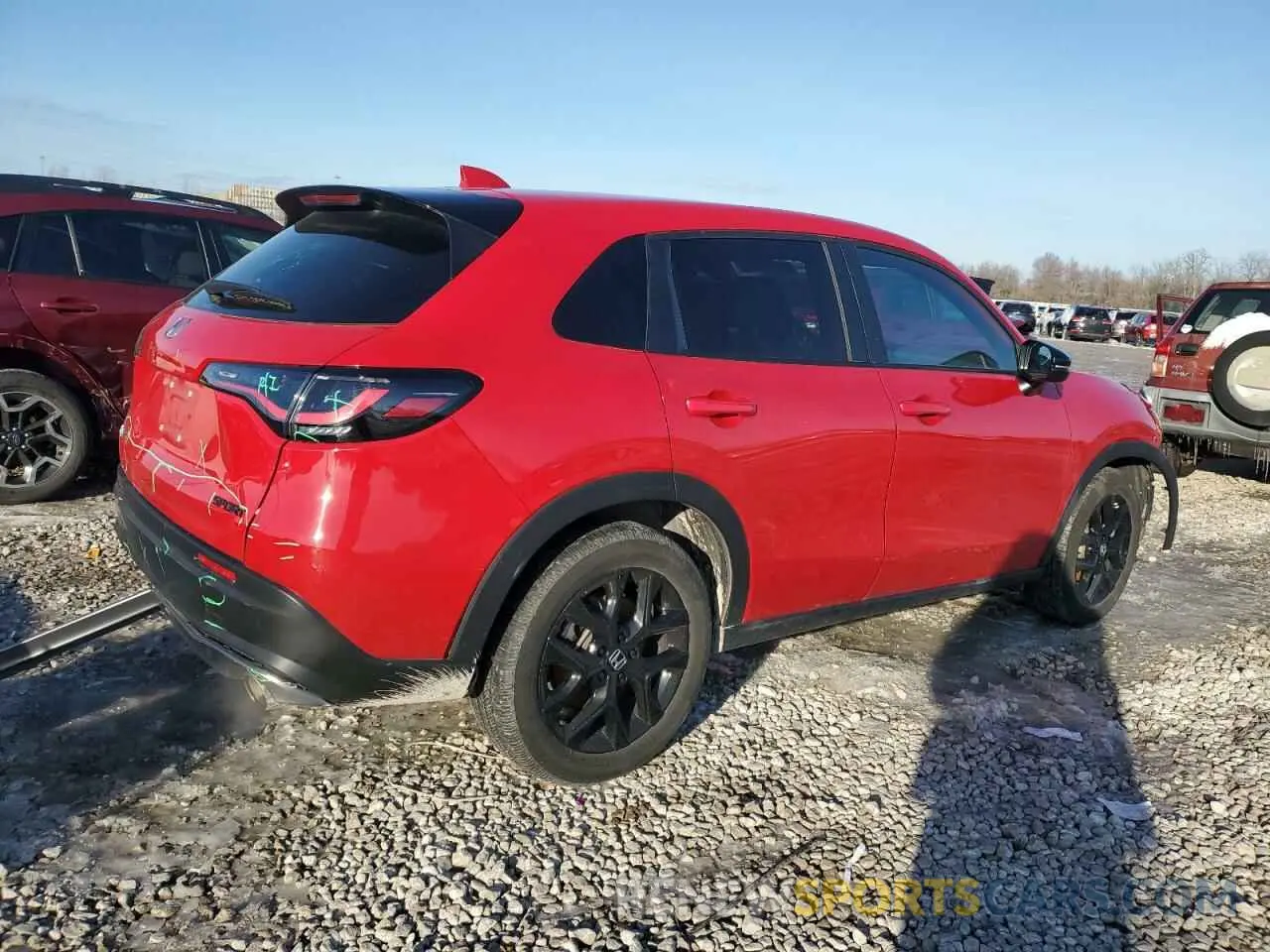 3 Photograph of a damaged car 3CZRZ2H53RM714587 HONDA HR-V 2024