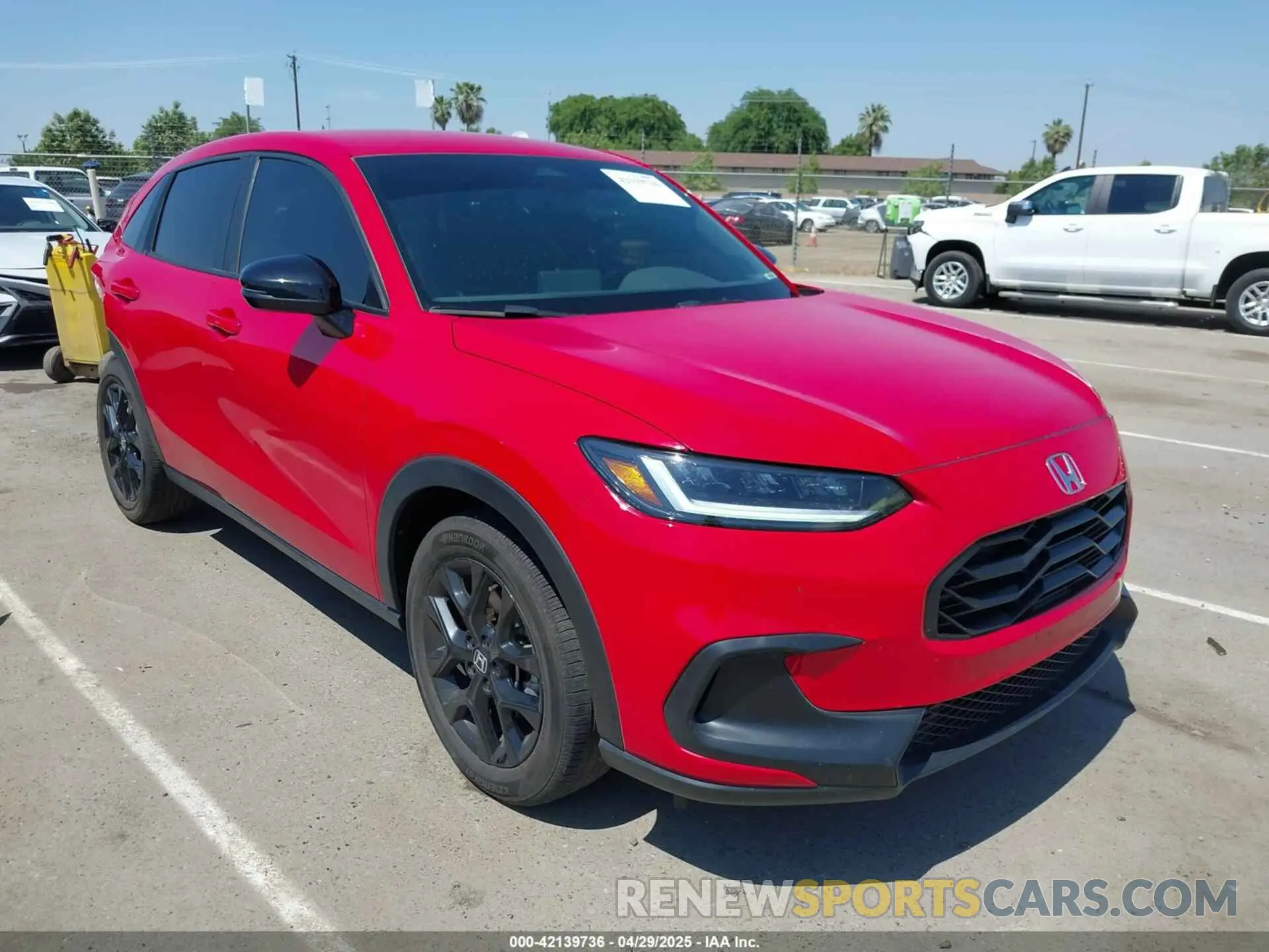 1 Photograph of a damaged car 3CZRZ2H53RM728067 HONDA HR-V 2024