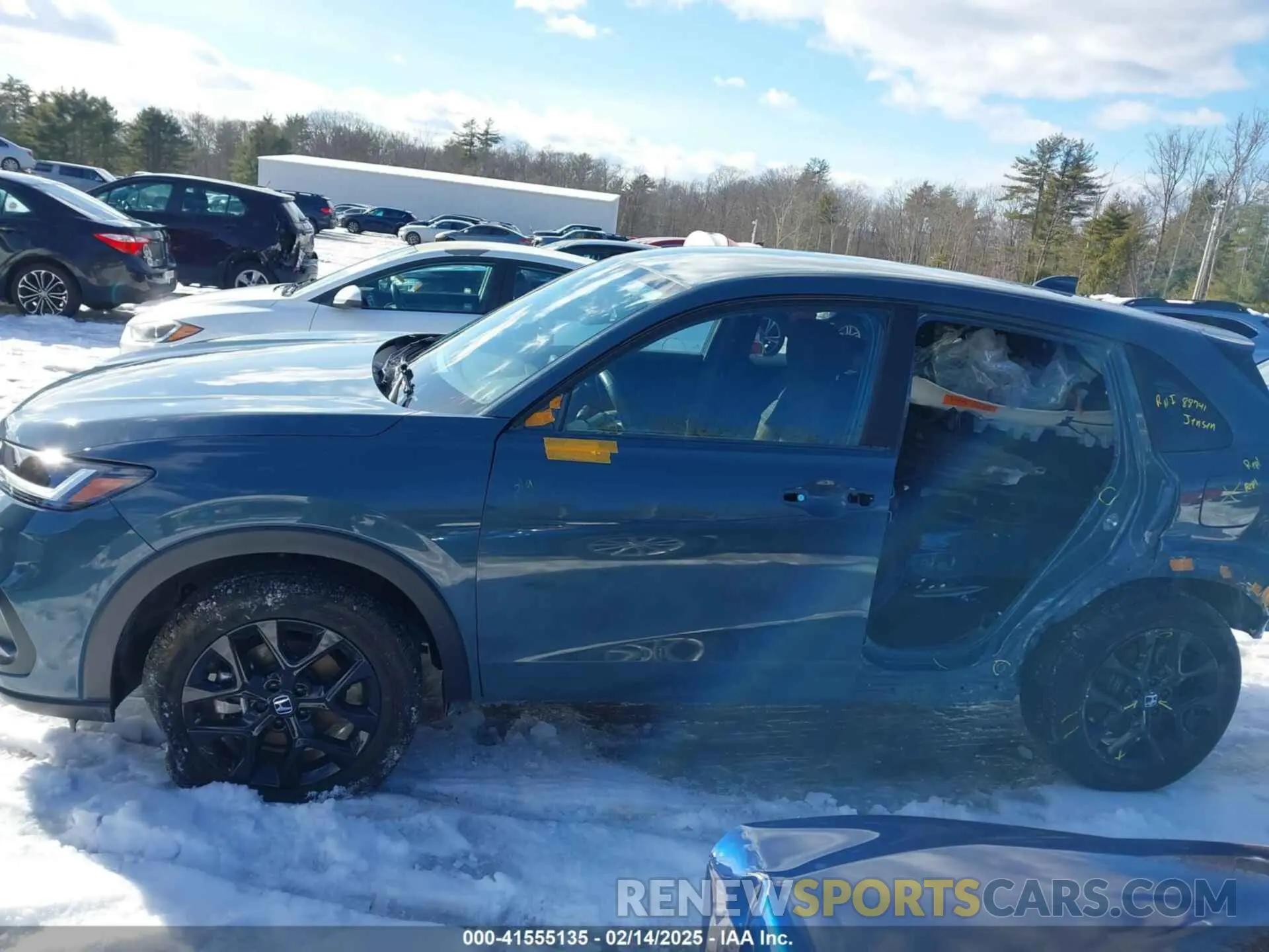 15 Photograph of a damaged car 3CZRZ2H53RM764812 HONDA HR-V 2024