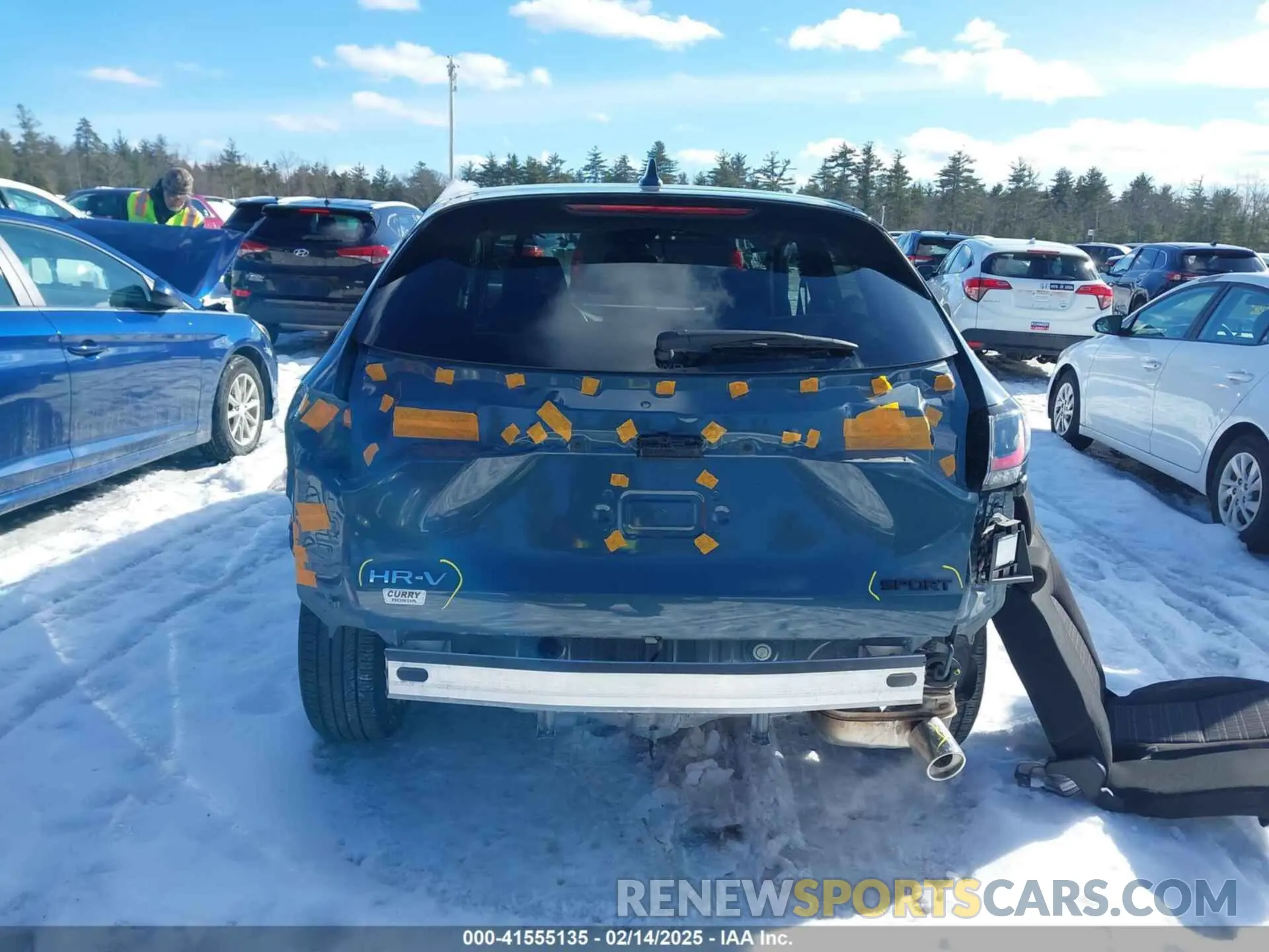 17 Photograph of a damaged car 3CZRZ2H53RM764812 HONDA HR-V 2024