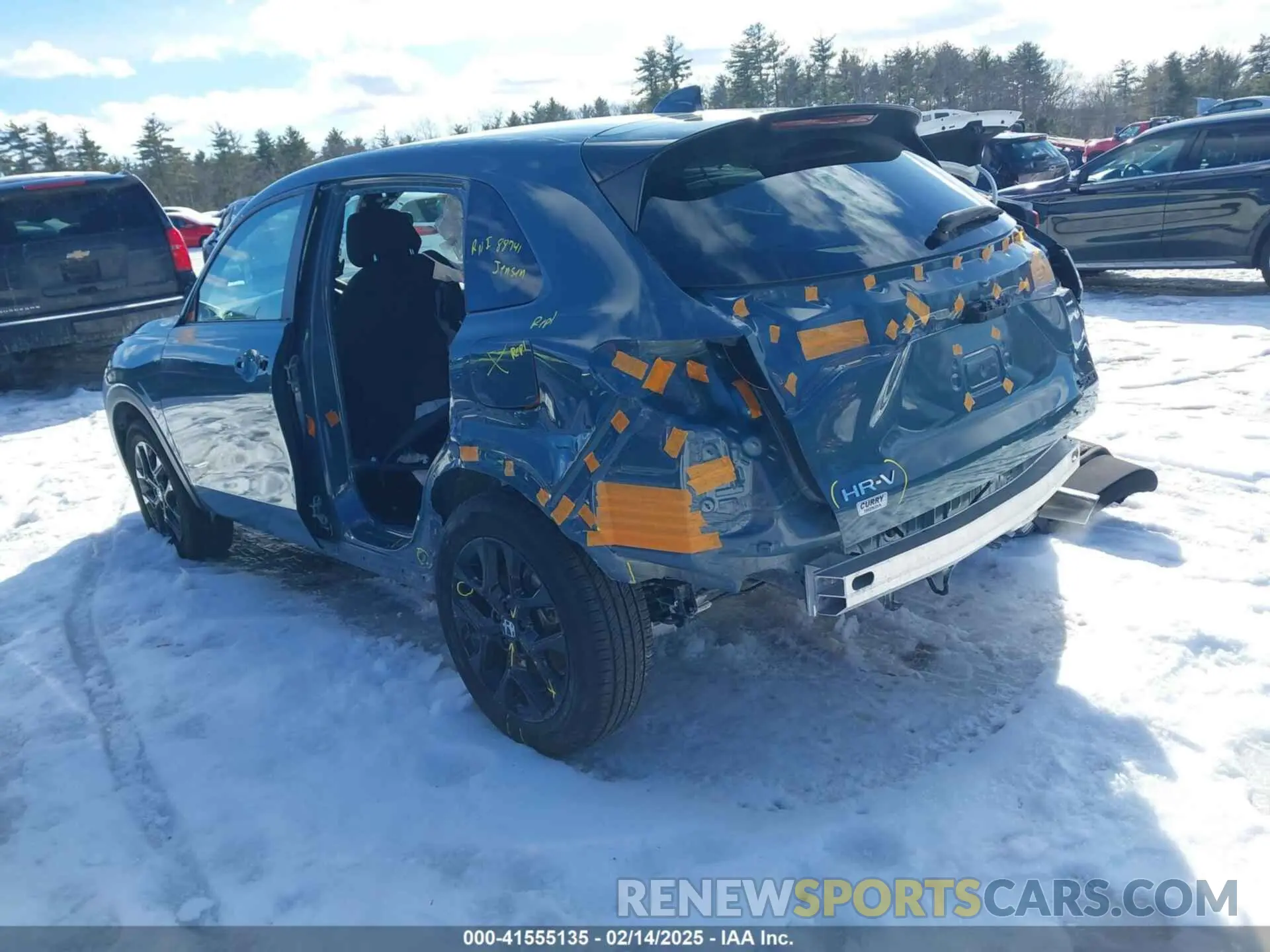 3 Photograph of a damaged car 3CZRZ2H53RM764812 HONDA HR-V 2024