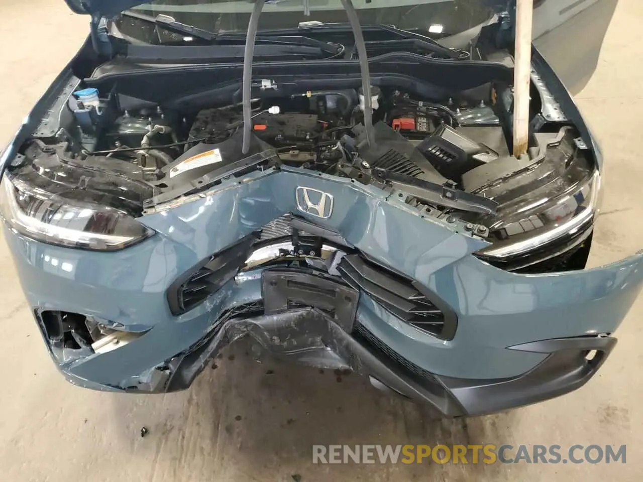 13 Photograph of a damaged car 3CZRZ2H53RM766513 HONDA HR-V 2024