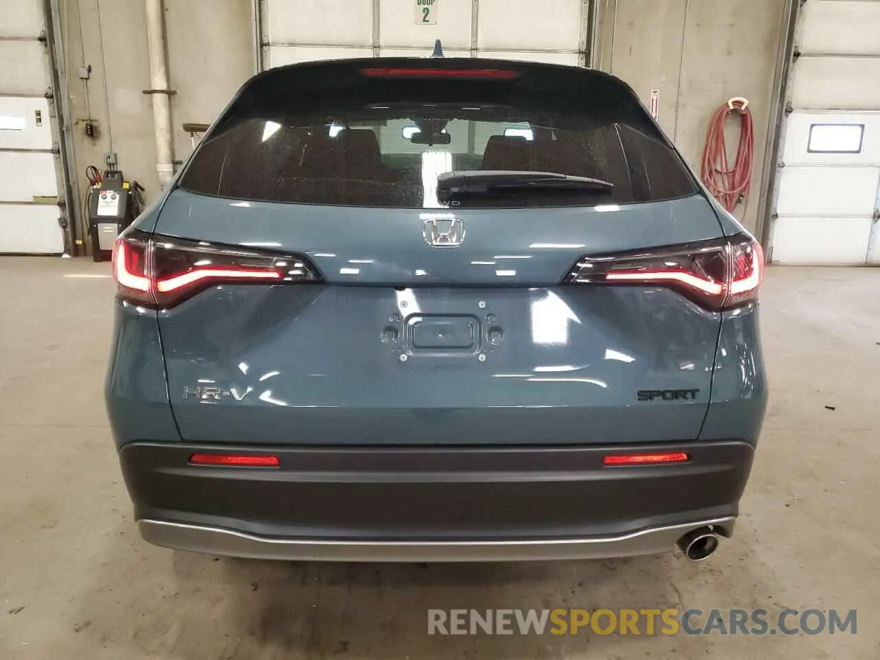 6 Photograph of a damaged car 3CZRZ2H53RM766513 HONDA HR-V 2024