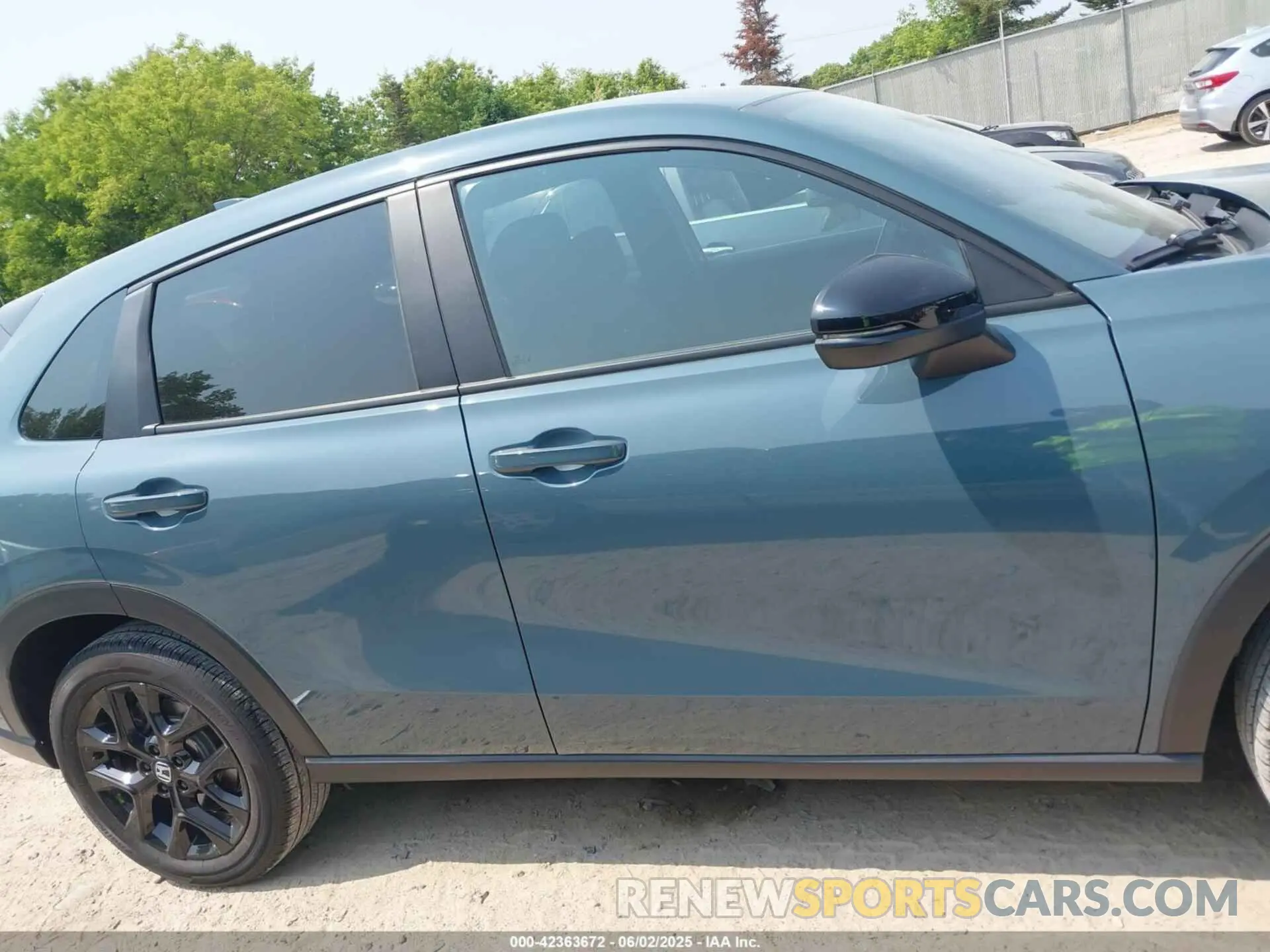 13 Photograph of a damaged car 3CZRZ2H53RM773820 HONDA HR-V 2024
