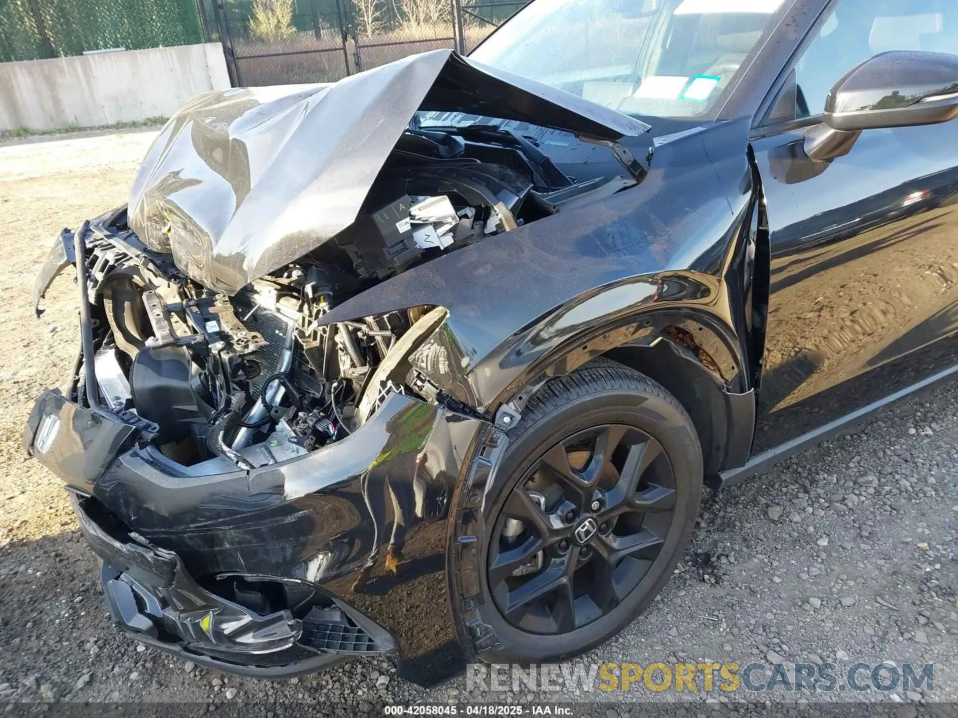 19 Photograph of a damaged car 3CZRZ2H53RM786468 HONDA HR-V 2024