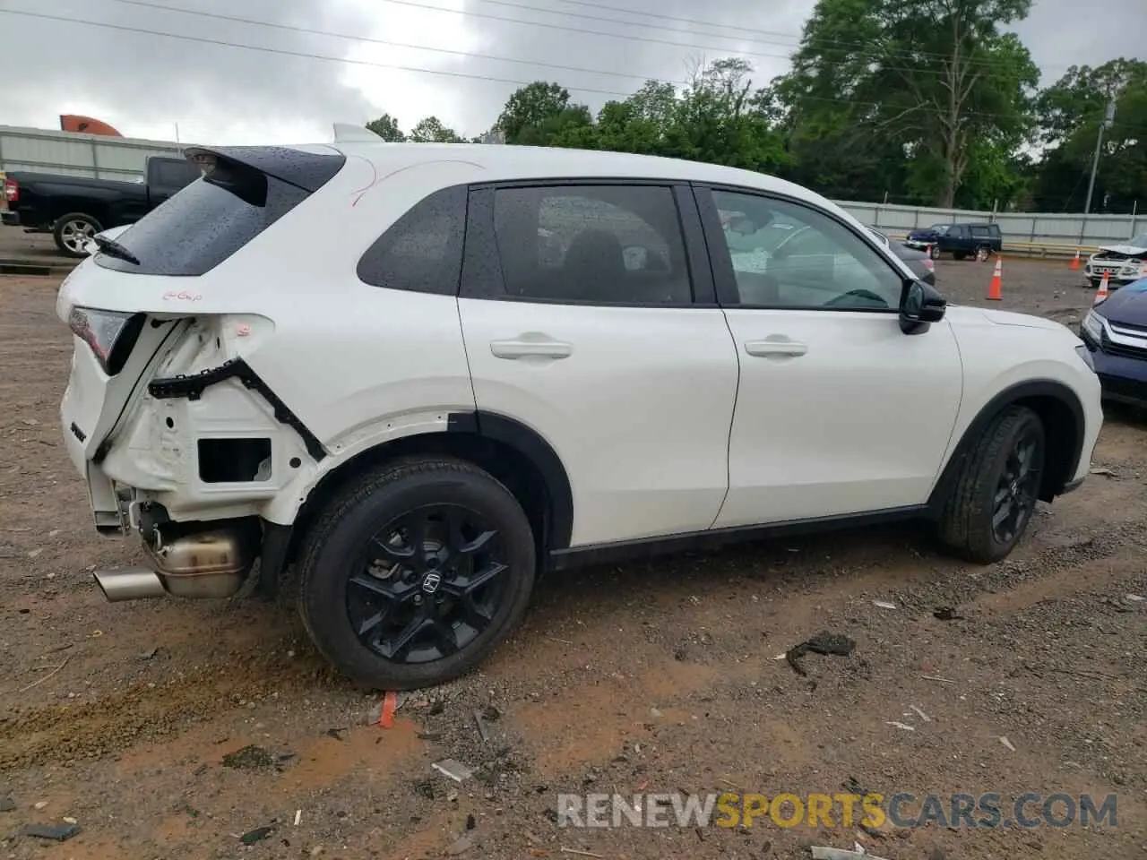 3 Photograph of a damaged car 3CZRZ2H54RM765709 HONDA HR-V 2024