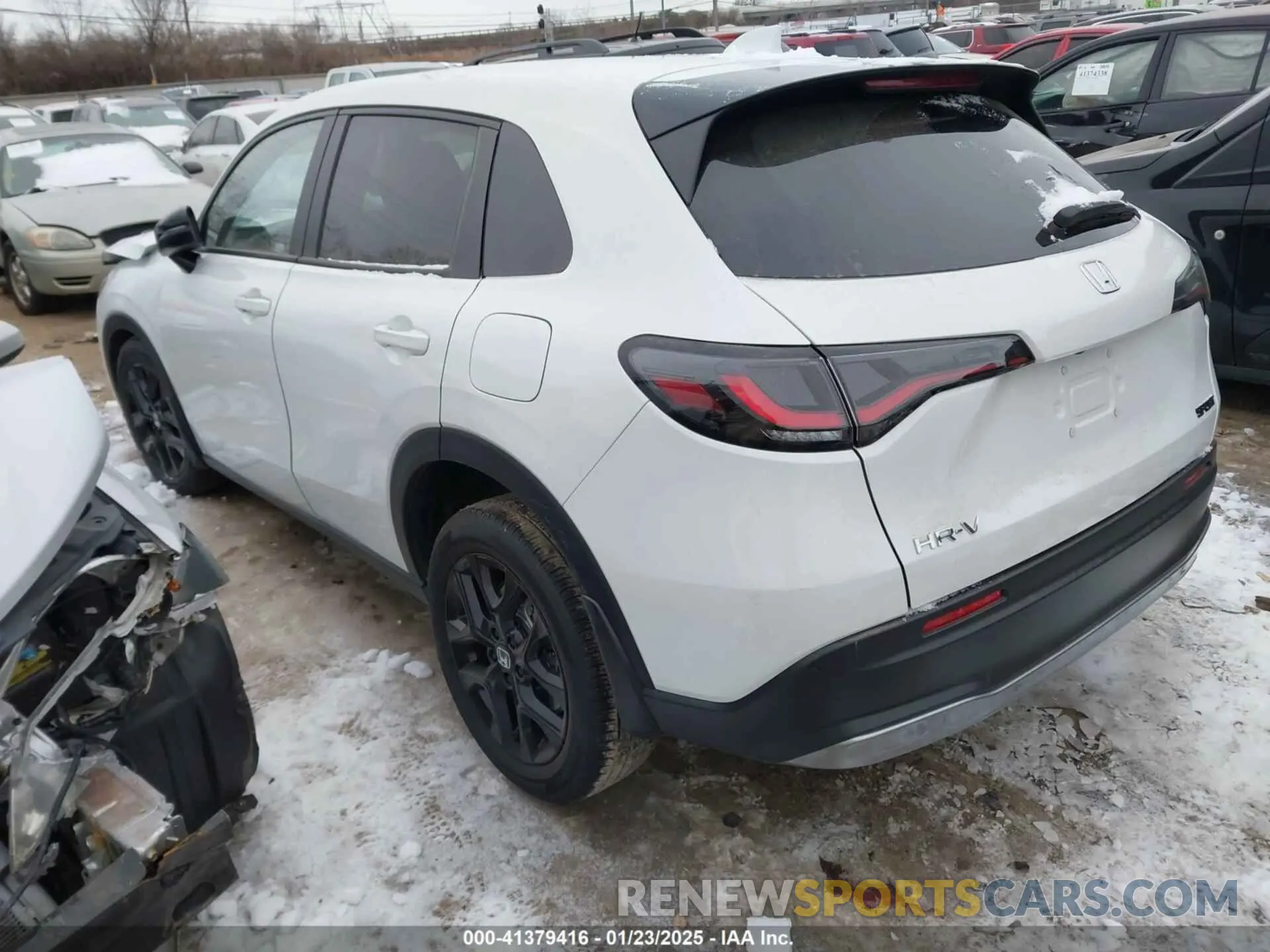 3 Photograph of a damaged car 3CZRZ2H55RM734226 HONDA HR-V 2024
