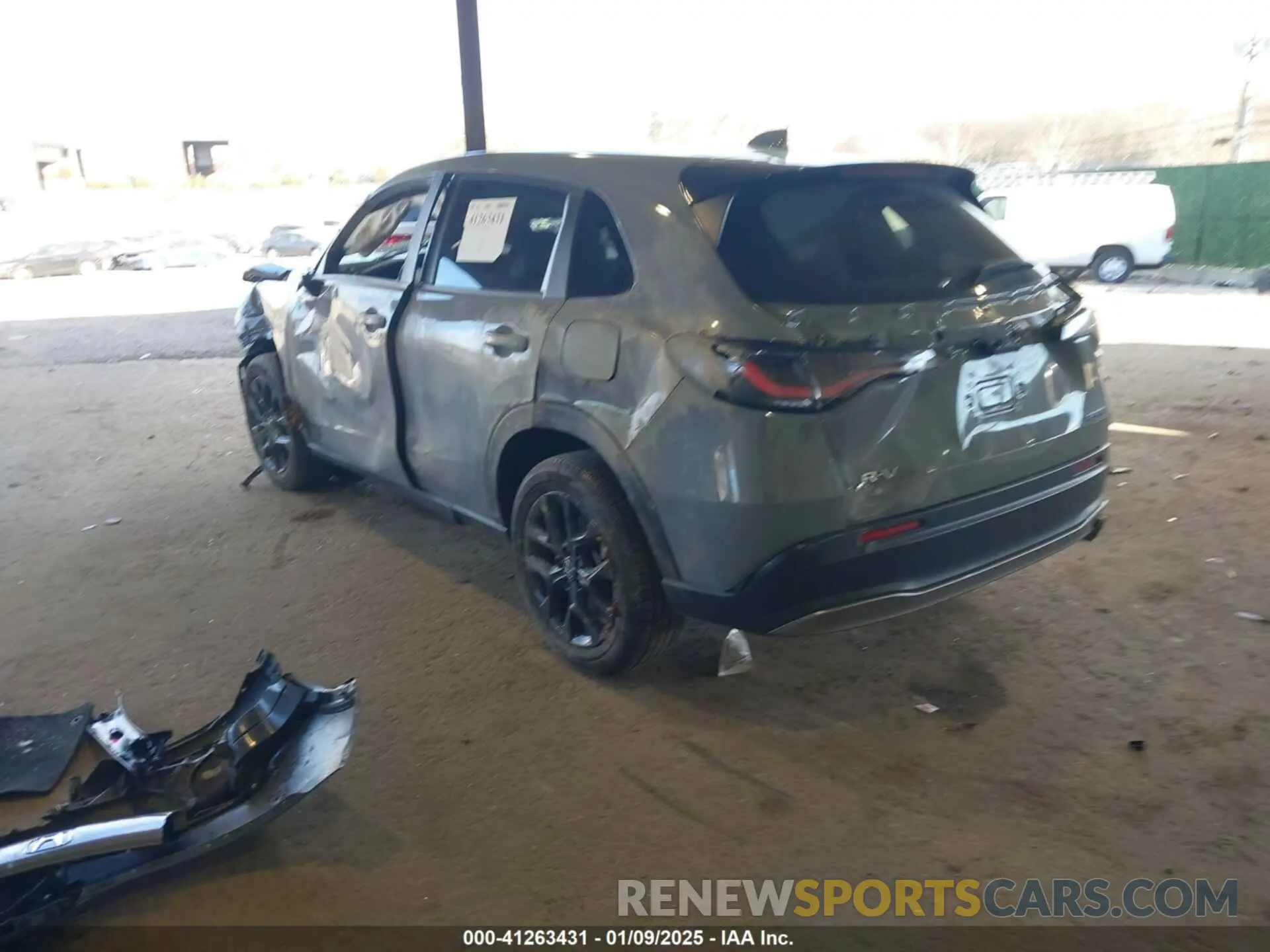 3 Photograph of a damaged car 3CZRZ2H55RM781367 HONDA HR-V 2024