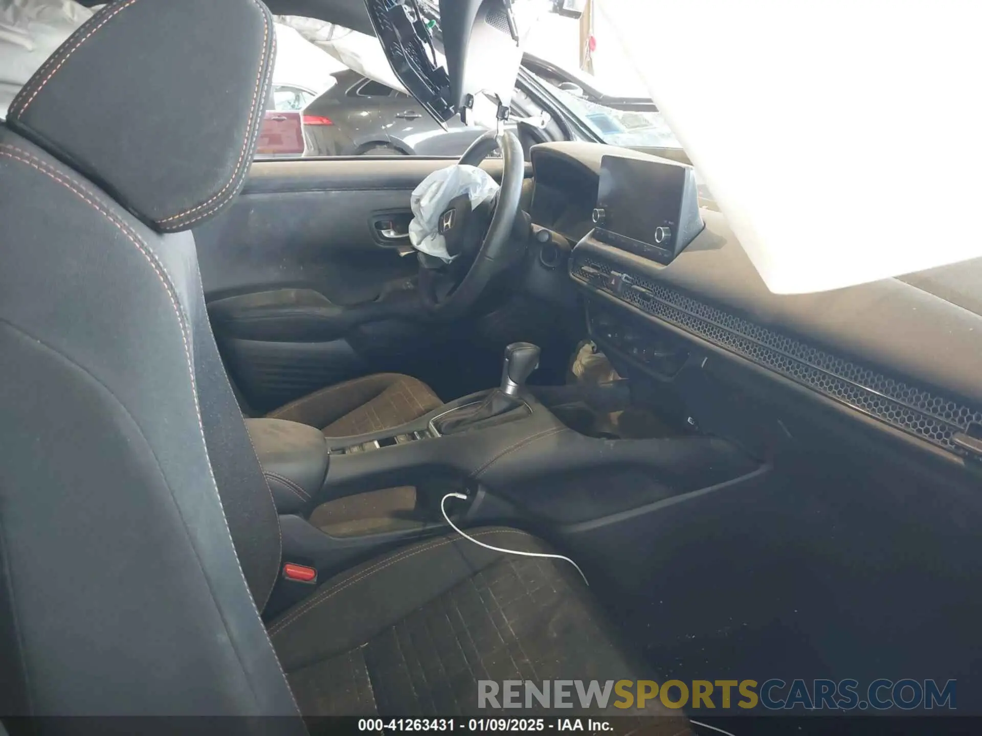 5 Photograph of a damaged car 3CZRZ2H55RM781367 HONDA HR-V 2024