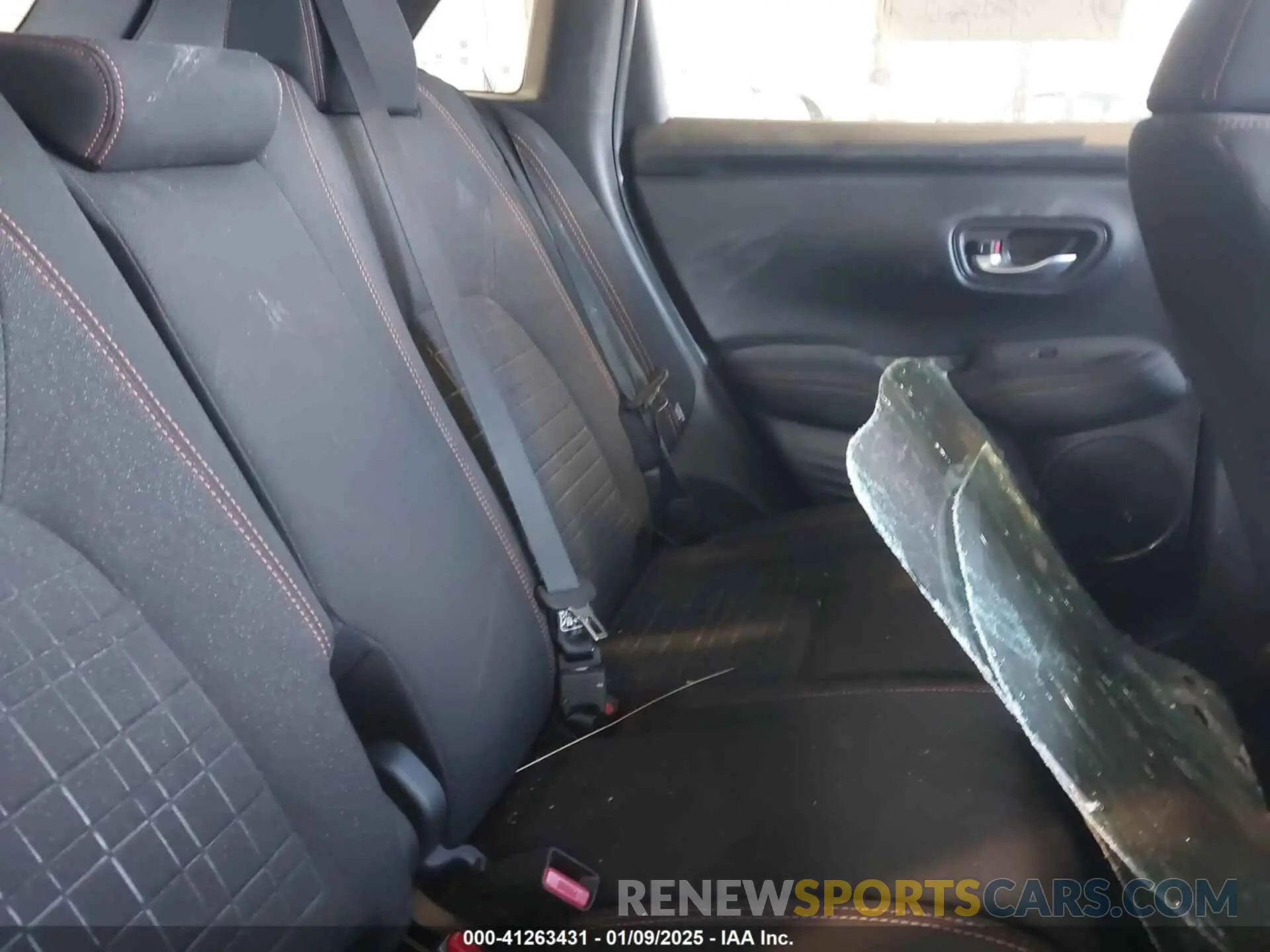 8 Photograph of a damaged car 3CZRZ2H55RM781367 HONDA HR-V 2024