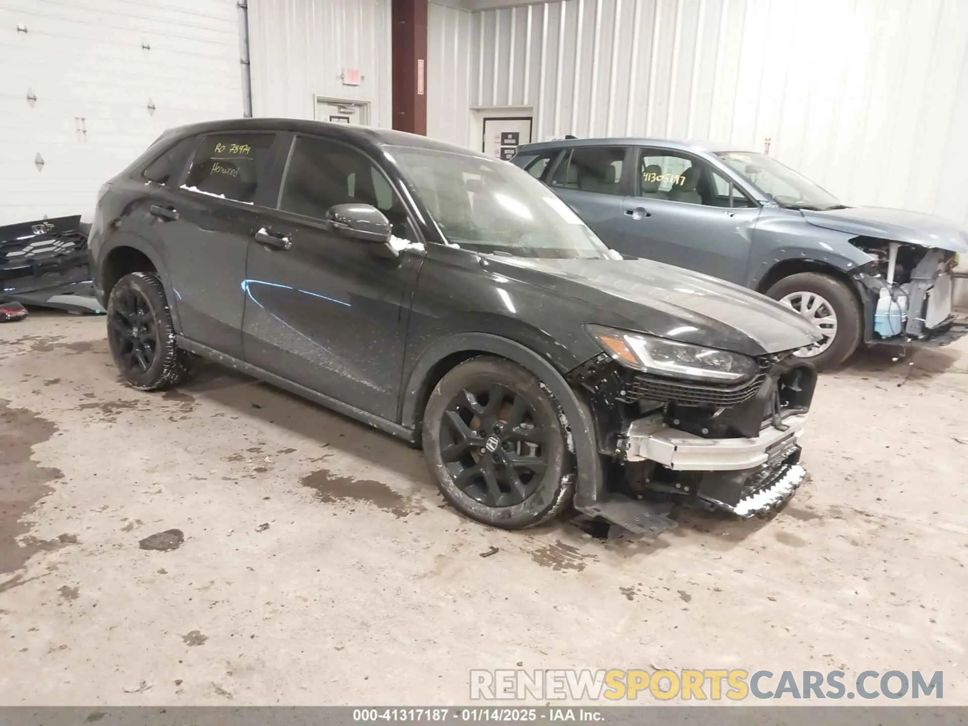 1 Photograph of a damaged car 3CZRZ2H56RM726894 HONDA HR-V 2024