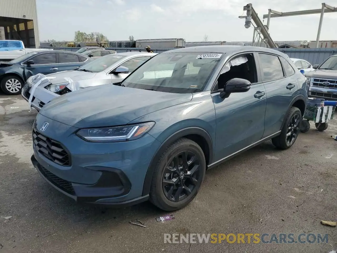 1 Photograph of a damaged car 3CZRZ2H56RM768157 HONDA HR-V 2024