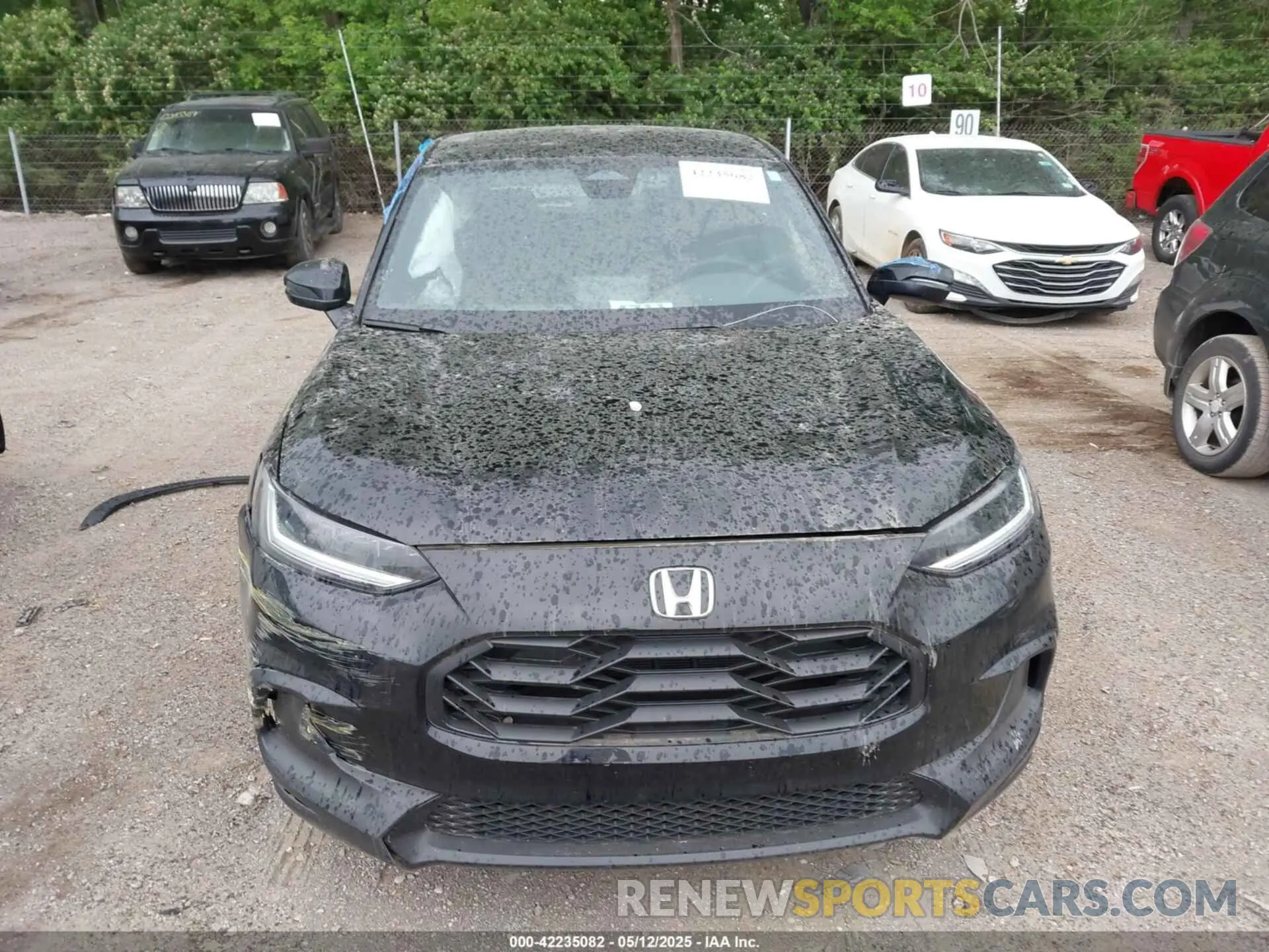 12 Photograph of a damaged car 3CZRZ2H57RM701390 HONDA HR-V 2024