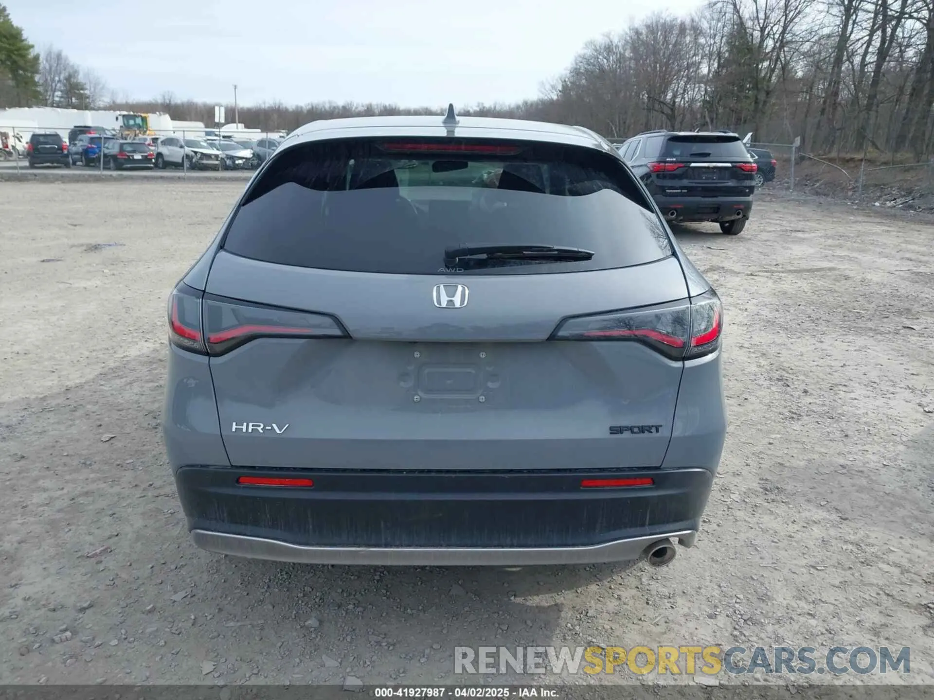16 Photograph of a damaged car 3CZRZ2H57RM721641 HONDA HR-V 2024