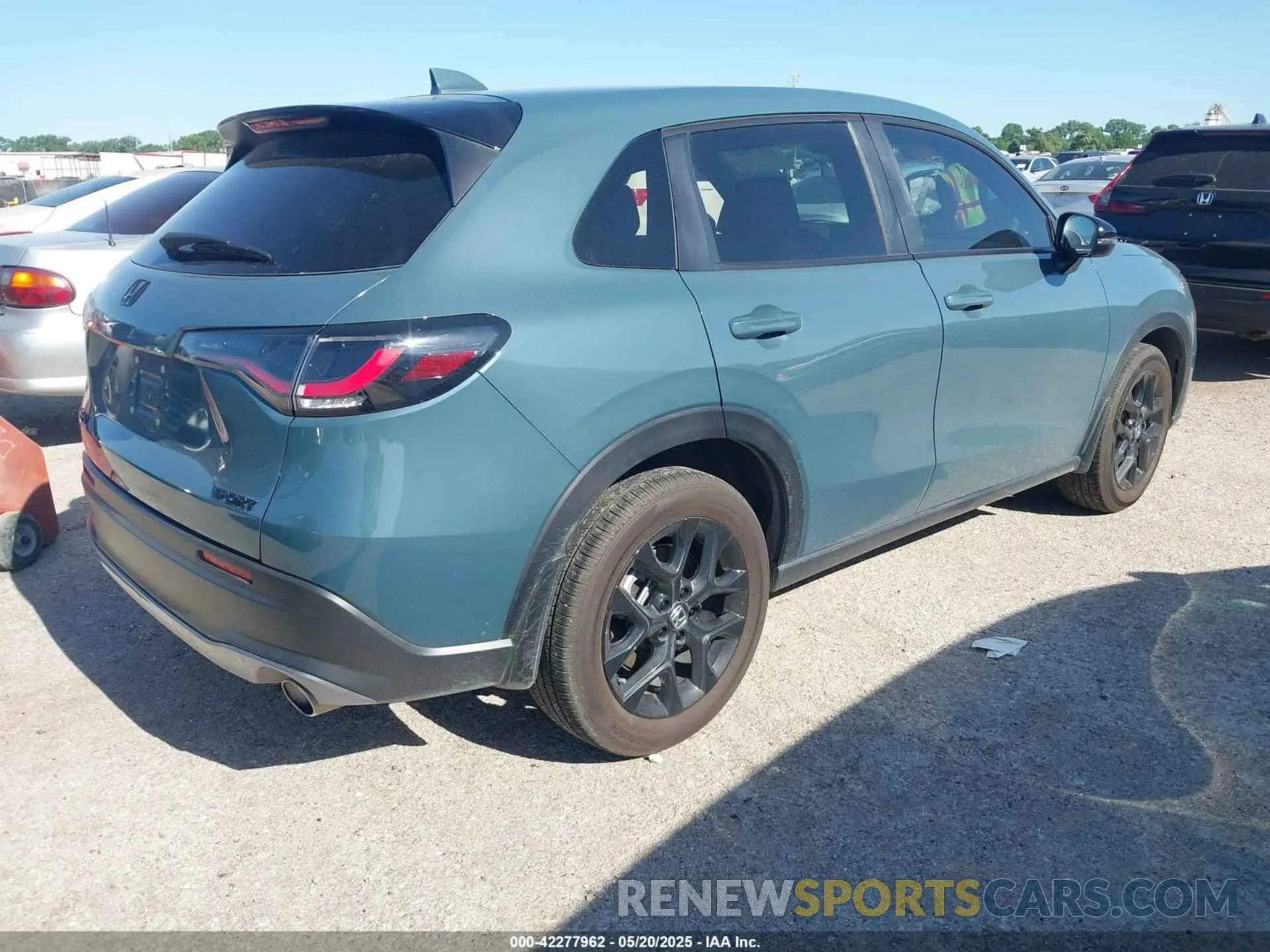 4 Photograph of a damaged car 3CZRZ2H57RM747513 HONDA HR-V 2024