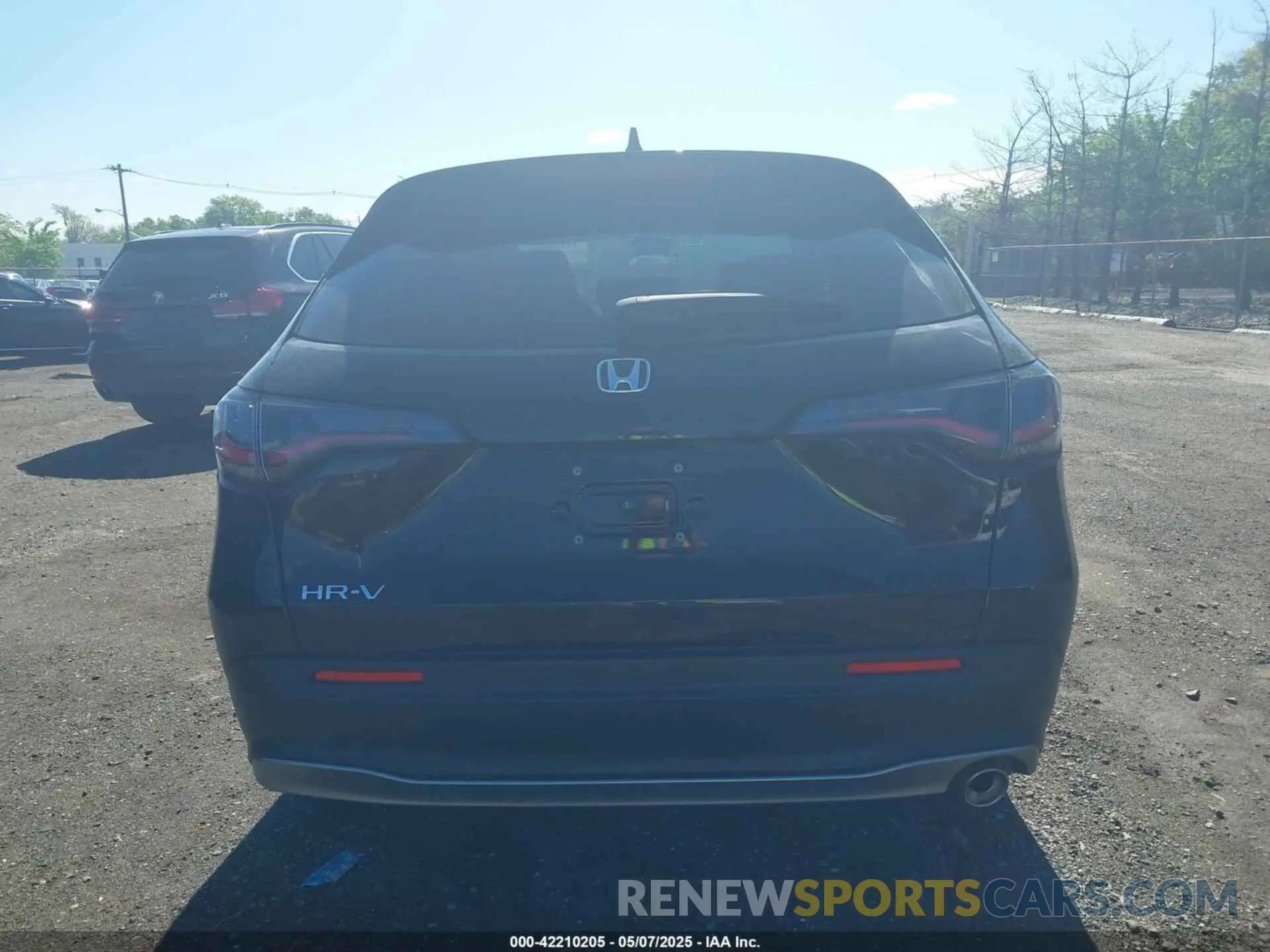 16 Photograph of a damaged car 3CZRZ2H57RM768992 HONDA HR-V 2024