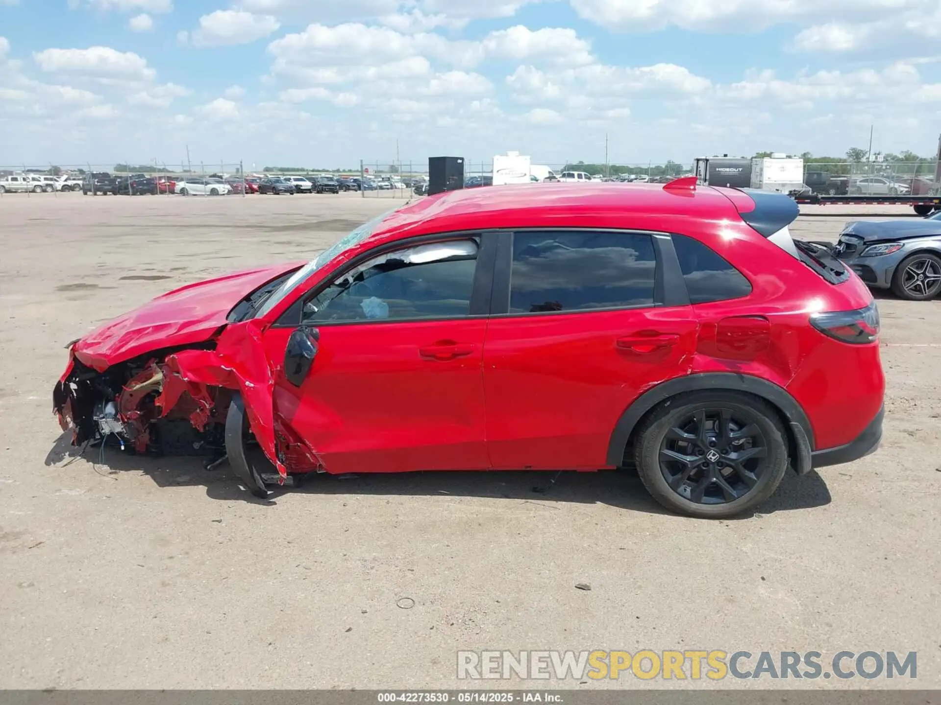 15 Photograph of a damaged car 3CZRZ2H57RM785792 HONDA HR-V 2024