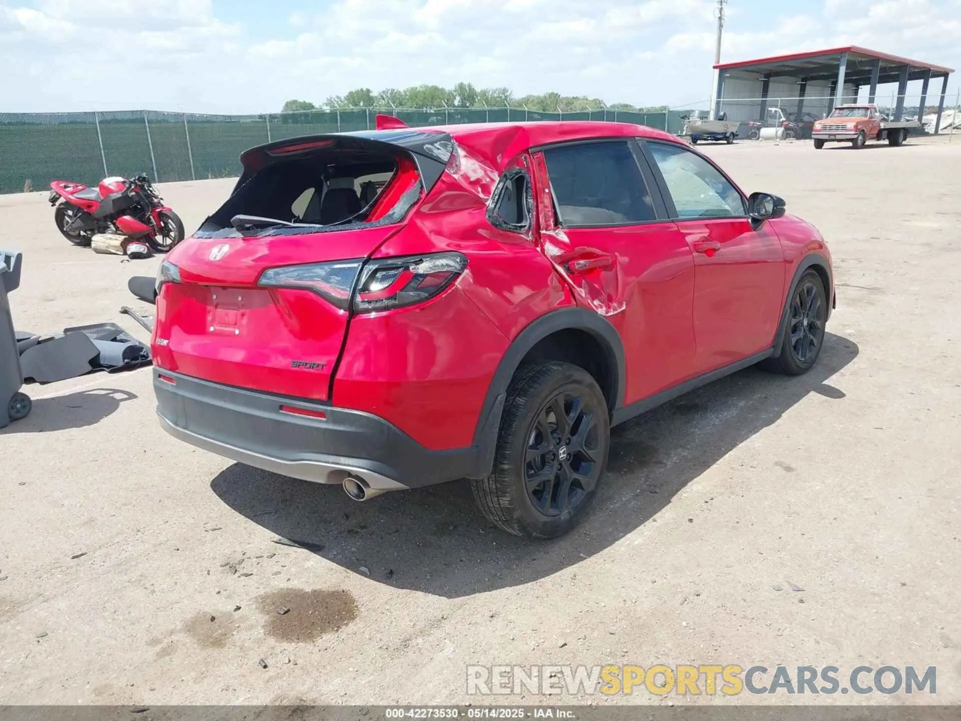 4 Photograph of a damaged car 3CZRZ2H57RM785792 HONDA HR-V 2024