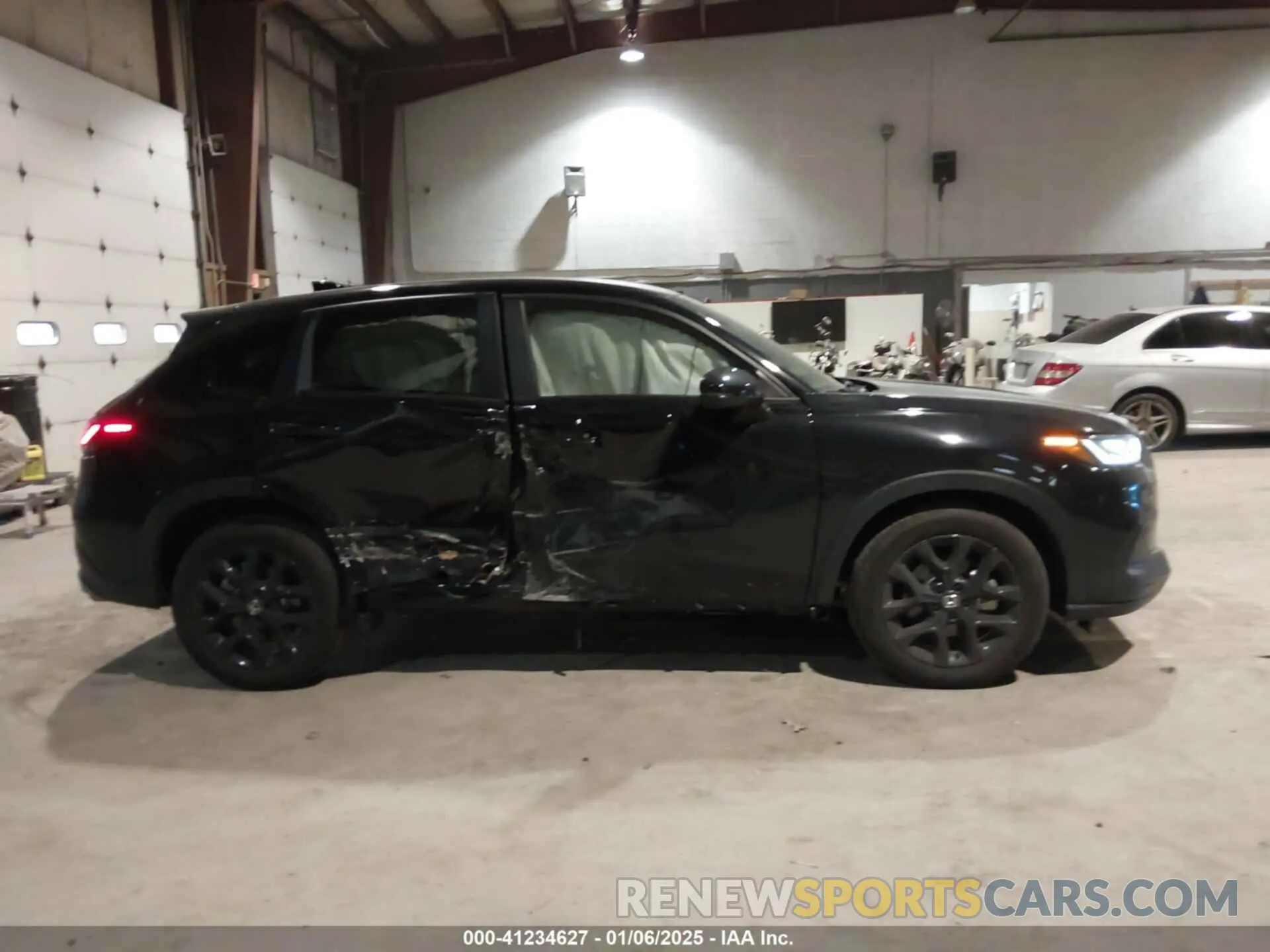 13 Photograph of a damaged car 3CZRZ2H58RM782917 HONDA HR-V 2024