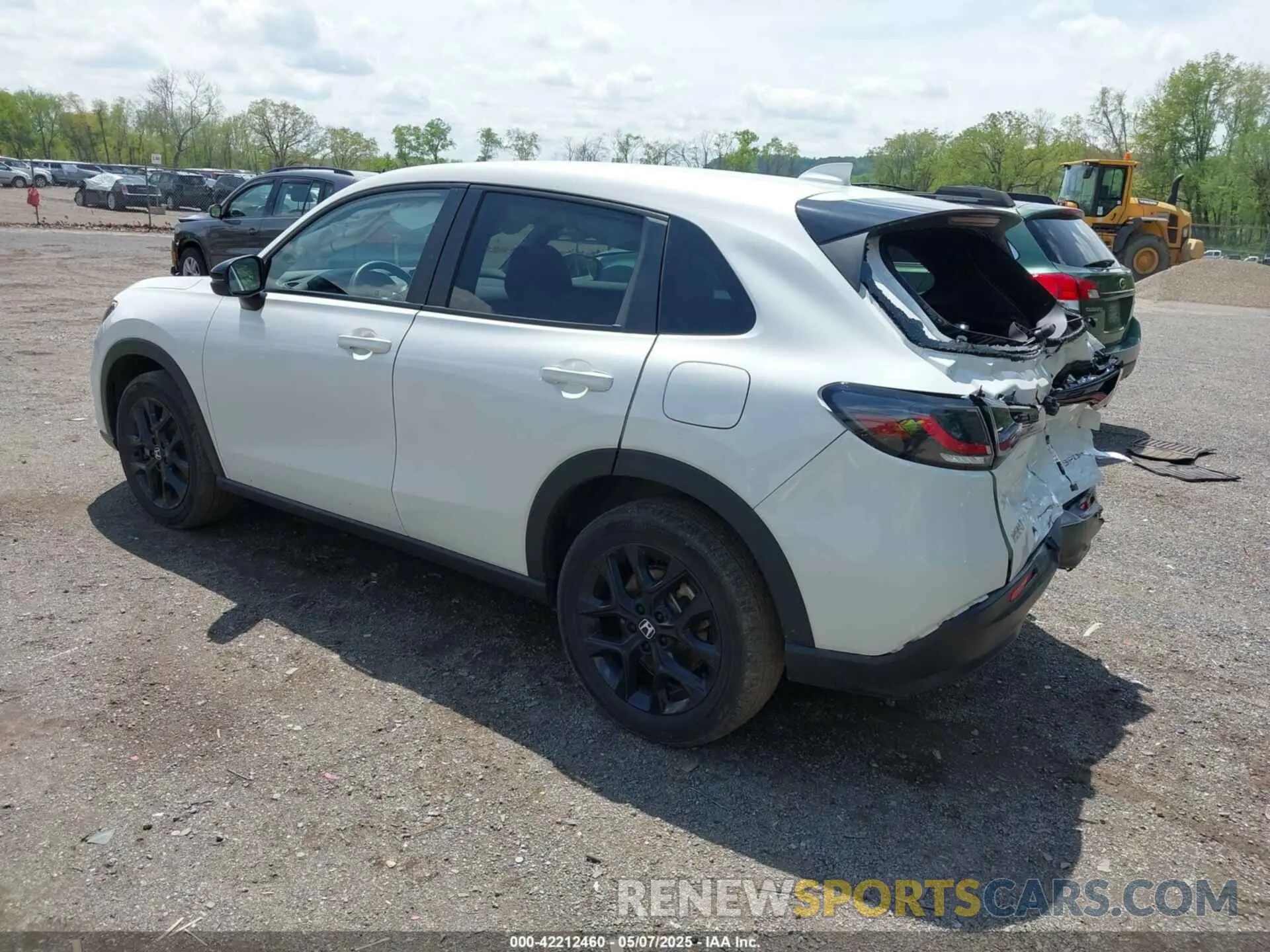 3 Photograph of a damaged car 3CZRZ2H59RM725996 HONDA HR-V 2024
