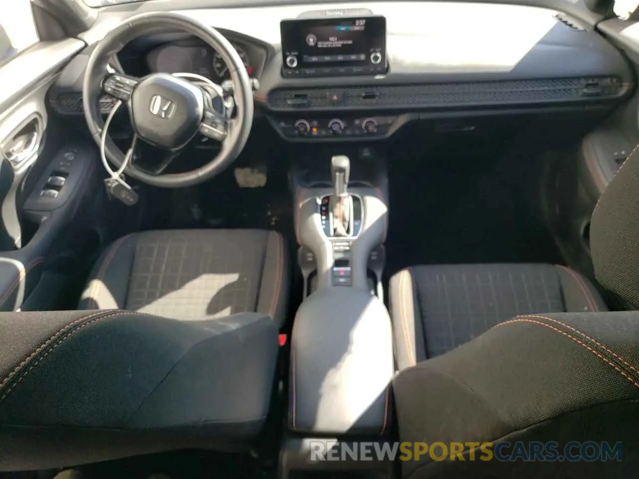 8 Photograph of a damaged car 3CZRZ2H59RM741647 HONDA HR-V 2024