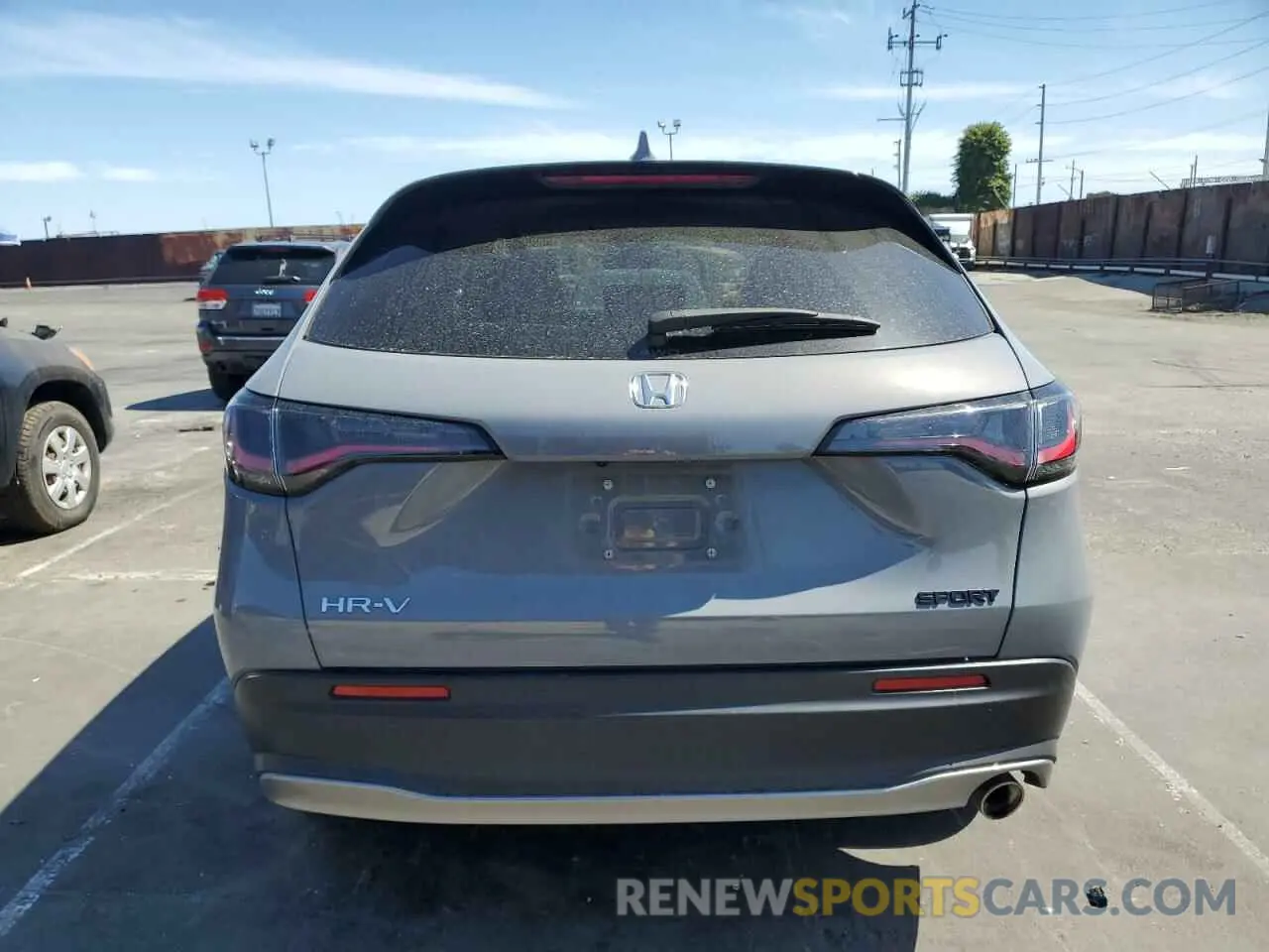 6 Photograph of a damaged car 3CZRZ2H59RM752924 HONDA HR-V 2024