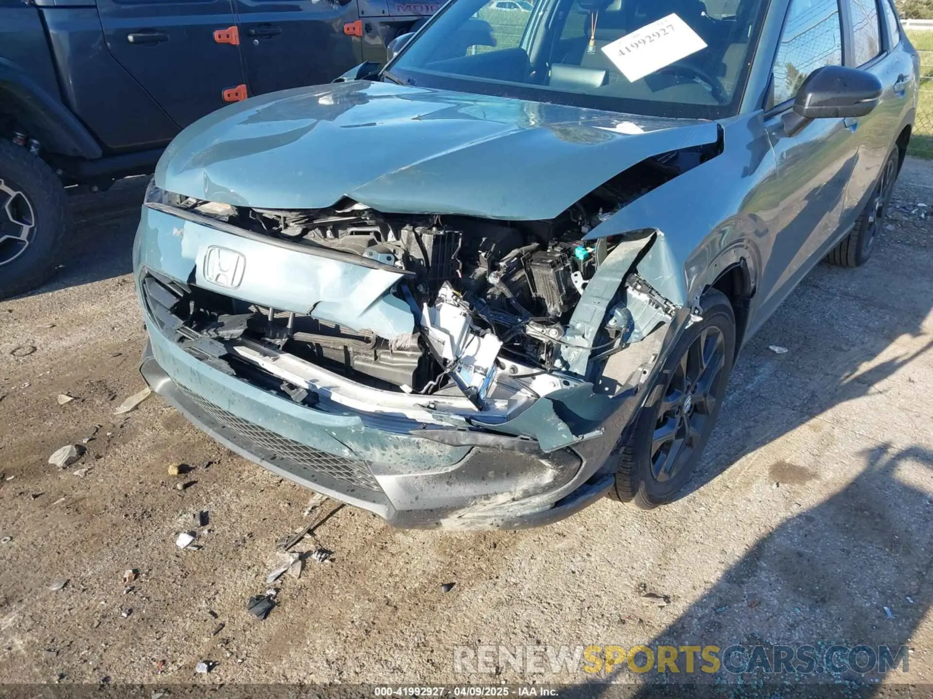 6 Photograph of a damaged car 3CZRZ2H59RM757654 HONDA HR-V 2024