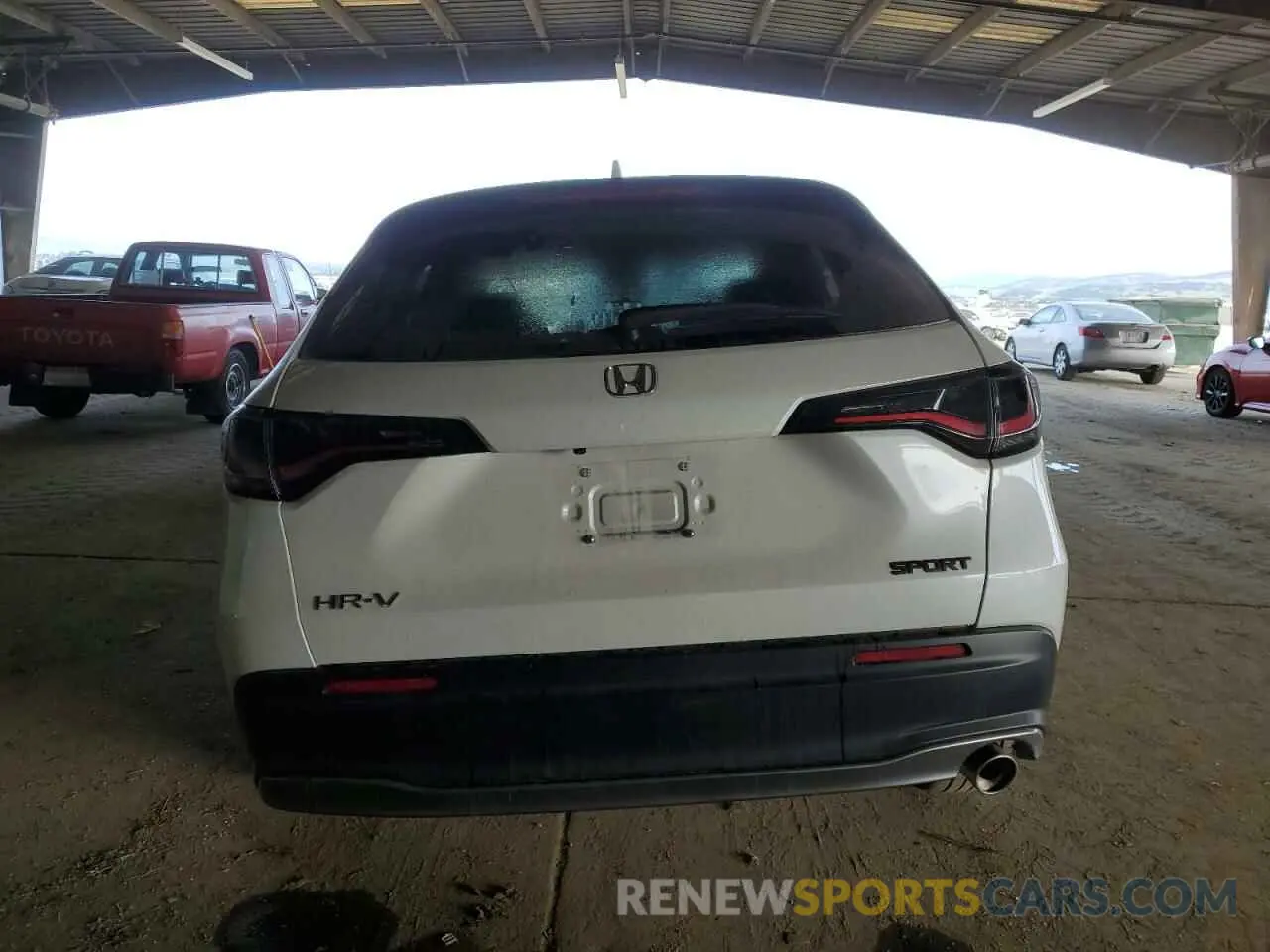 6 Photograph of a damaged car 3CZRZ2H59RM763969 HONDA HR-V 2024